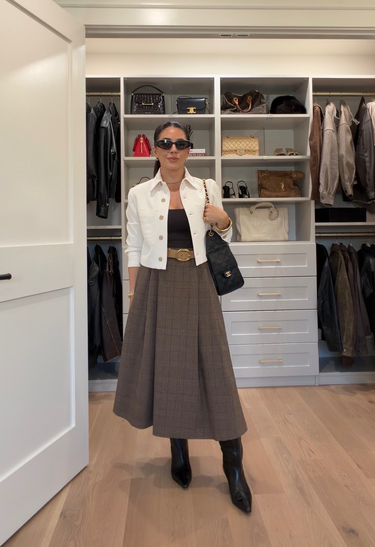 Skirt - size 2
Top - XS
Jacket - size 2

#LTKfall #LTKworkwear #LTKpartywear