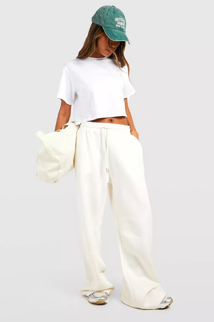 Super Wide Leg Pocket Detail Jogger | boohoo (US & Canada)