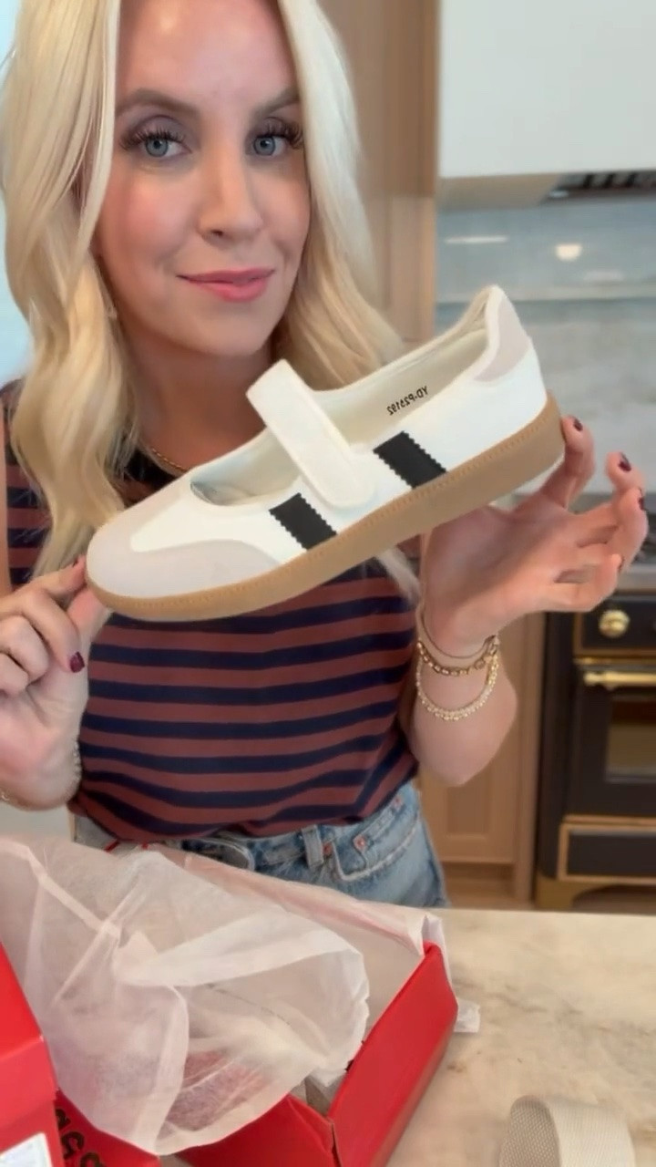 These shoes were restocked and would make such a good gift!

#LTKootd #LTKmomlife #LTKgrwm