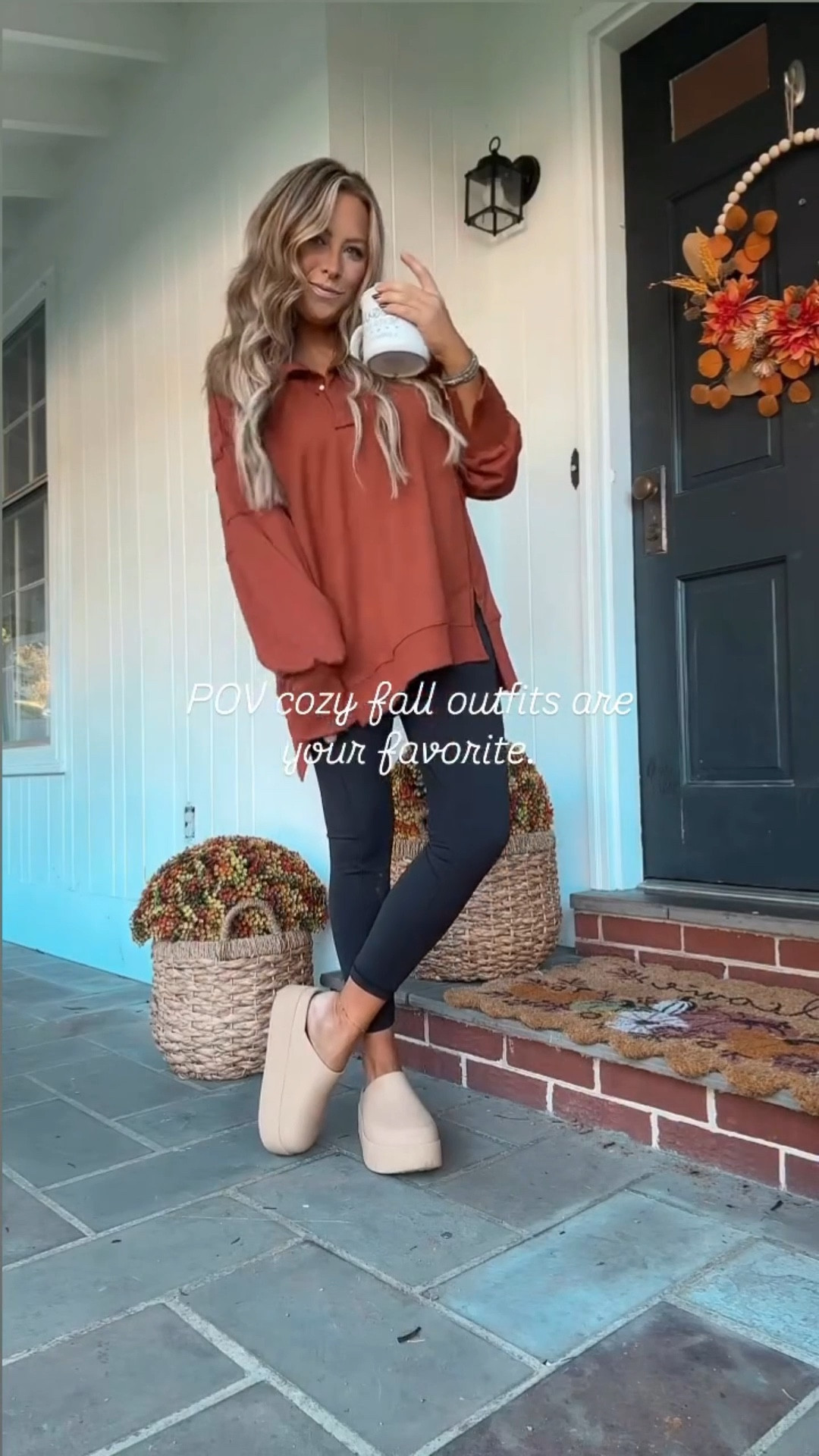 Just say COZY and I’ll send this entire Amazon look to you! Nothing better than an oversized sweatshirt 🙌🏼

#amazonfashion #momstyle #momswithstyle #casualstyle #comfyoutfit #cozyfashion #comfystyle #momoutfit #fallfashion #fallstyle