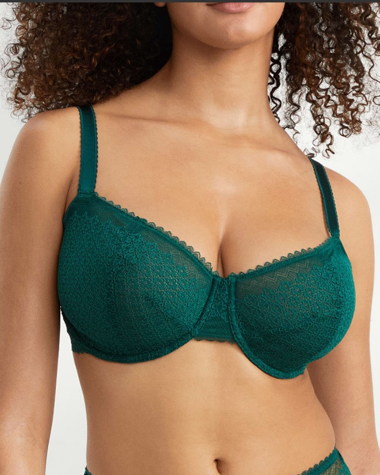 A supportive bra for my big bust girlies, lifts without padding, perfect for those lower cut dresses and tops. Use code FAMILY24 for 30% 

#LTKFindsUnder50 #LTKStyleTip #LTKPlusSize