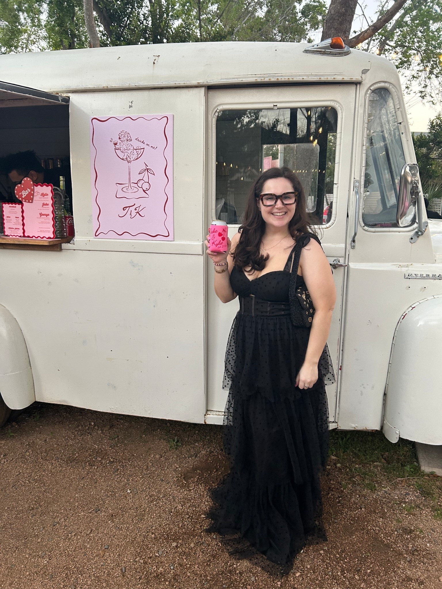 the absolutely most gorgeous formal wedding guest dress from Amazon! I’m a size 10/12 &  XL was PERFECTT

Lulus l Amazon l Womens Dresses l Womens Wedding Guest Dress l Under $100