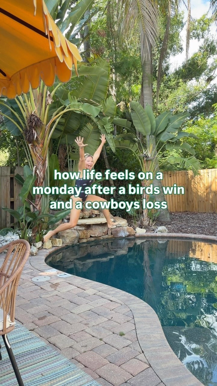 And all is right in the world. Go BIRDSSSS! Also comment SHOP for the 🔗 to this eagles bathing suit 🦅🦅🦅 #eagles #cowboys #gobirds #nfl #footballszn