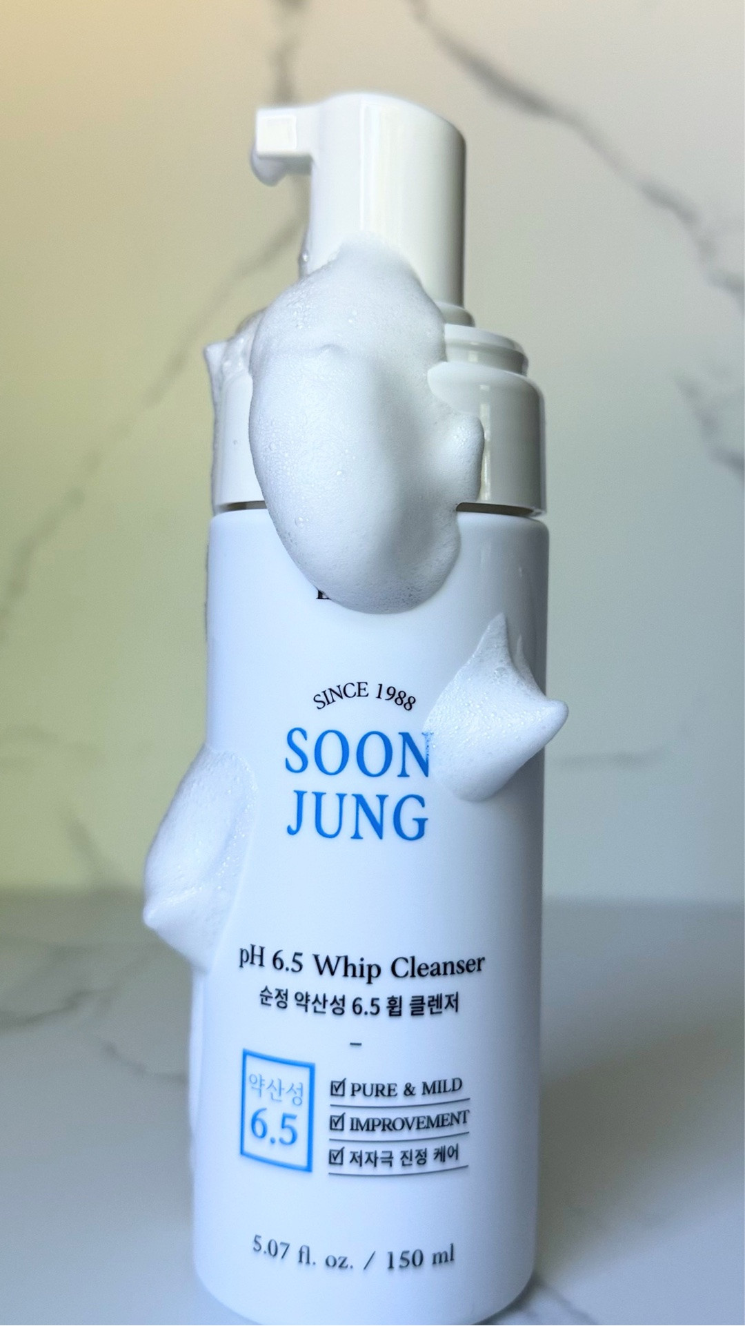 The Gentle Cleanser I Keep Repurchasing


This cleanser leaves my skin feeling clean, not stripped. The soft foam is perfect for sensitive skin days and works great as part of a simple skincare routine. Prime Day deal alert! 💙 #affiliate

#LTKBeauty #LTKSaleAlert #LTKselfcare