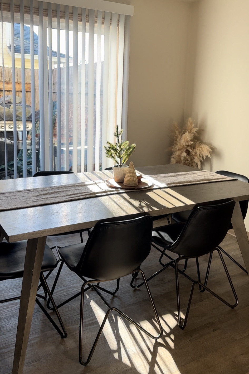 love my table & comfy chairs! 

#LTKFamily #LTKU #LTKHome