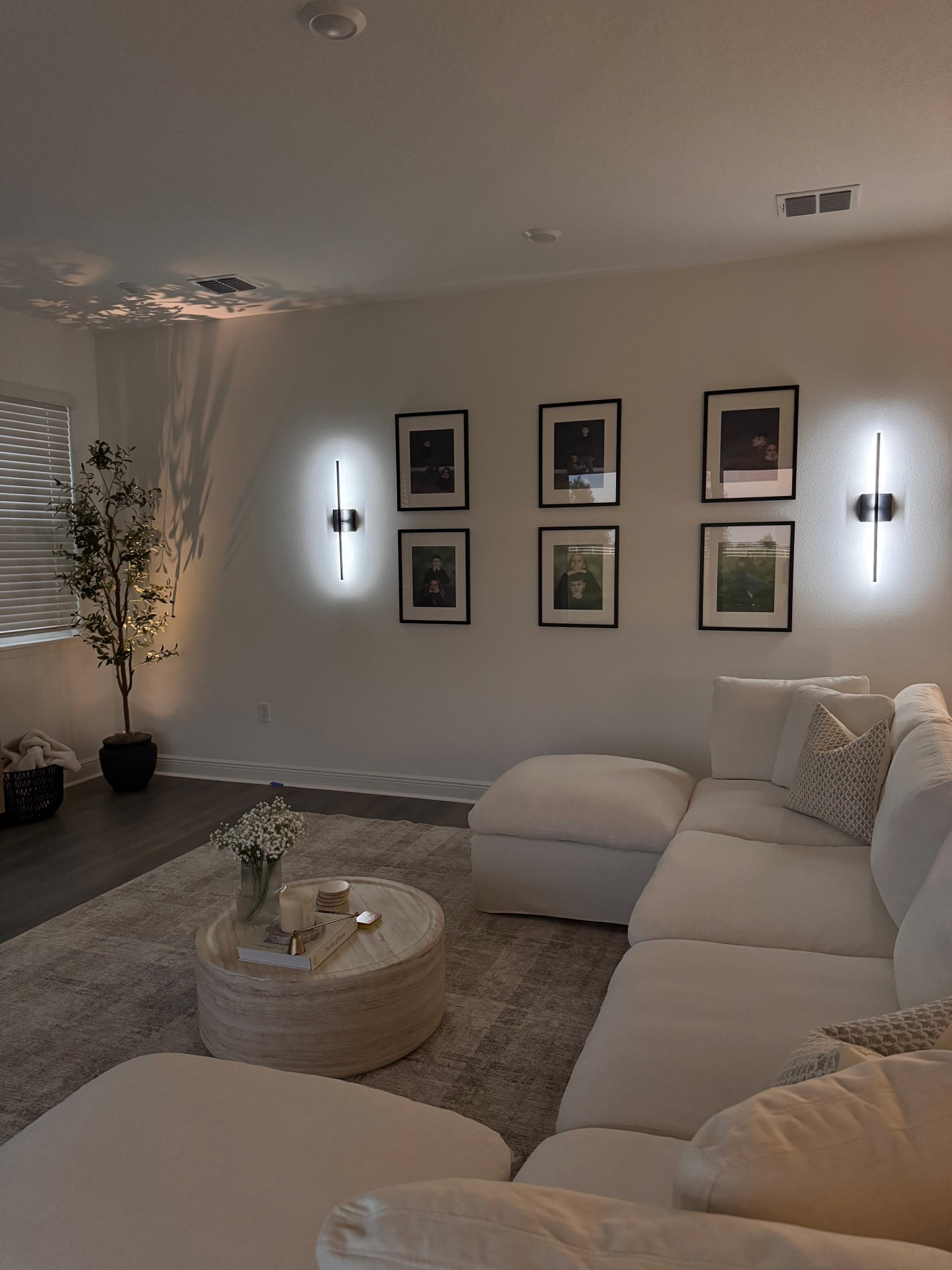 Nighttime glow just hits different ✨ the sconce lighting makes the whole space feel like a warm hug. Linking all the cozy vibes on my LTK because mood lighting is the main character. #LTKhome #cozycorner #eveningvibes



#LTKHome