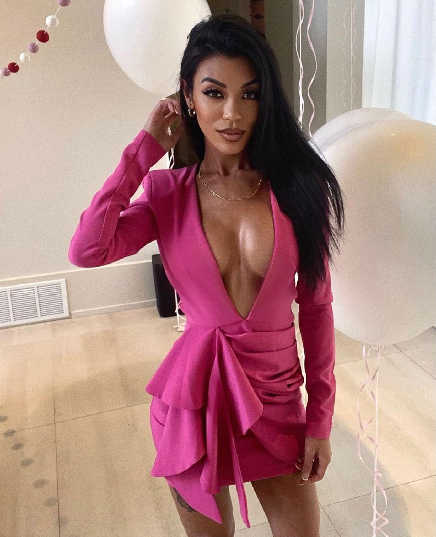 My favorite Galentines Outfit from Revolve. Classy mixed with sexy. 