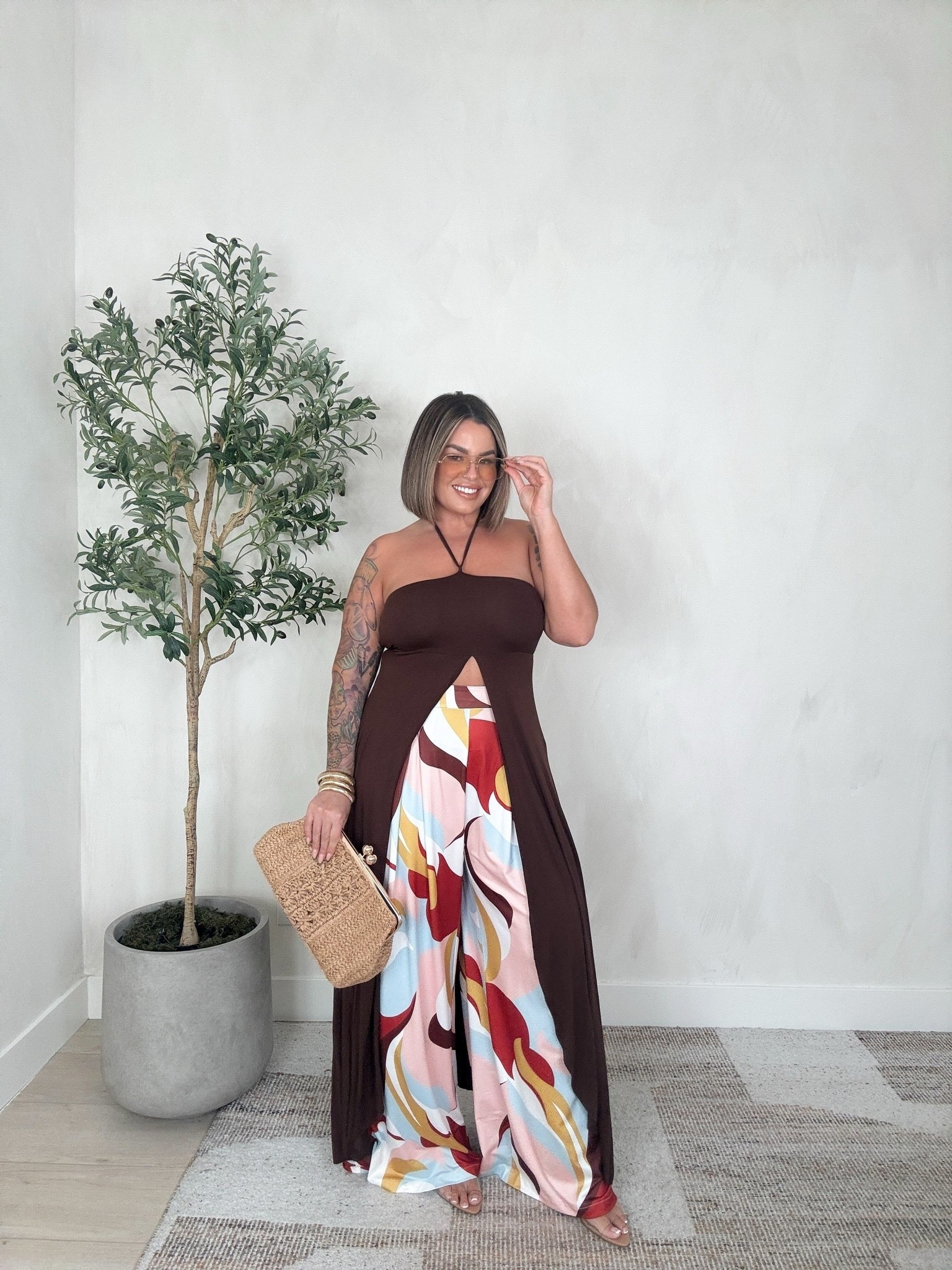 Top L
Pants XL tall girl friendly

Comment SHOP below to receive a DM with the link to this post on my LTK ⬇ https://liketk.it/6dMGW

https://liketk.it/6dMGW