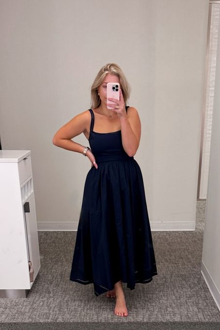 The dress of my dreams

Navy midi special occasion dress
Perfect for a black tie wedding! 

Fits TTS wearing a small 

#LTKFind #LTKSeasonal #LTKwedding