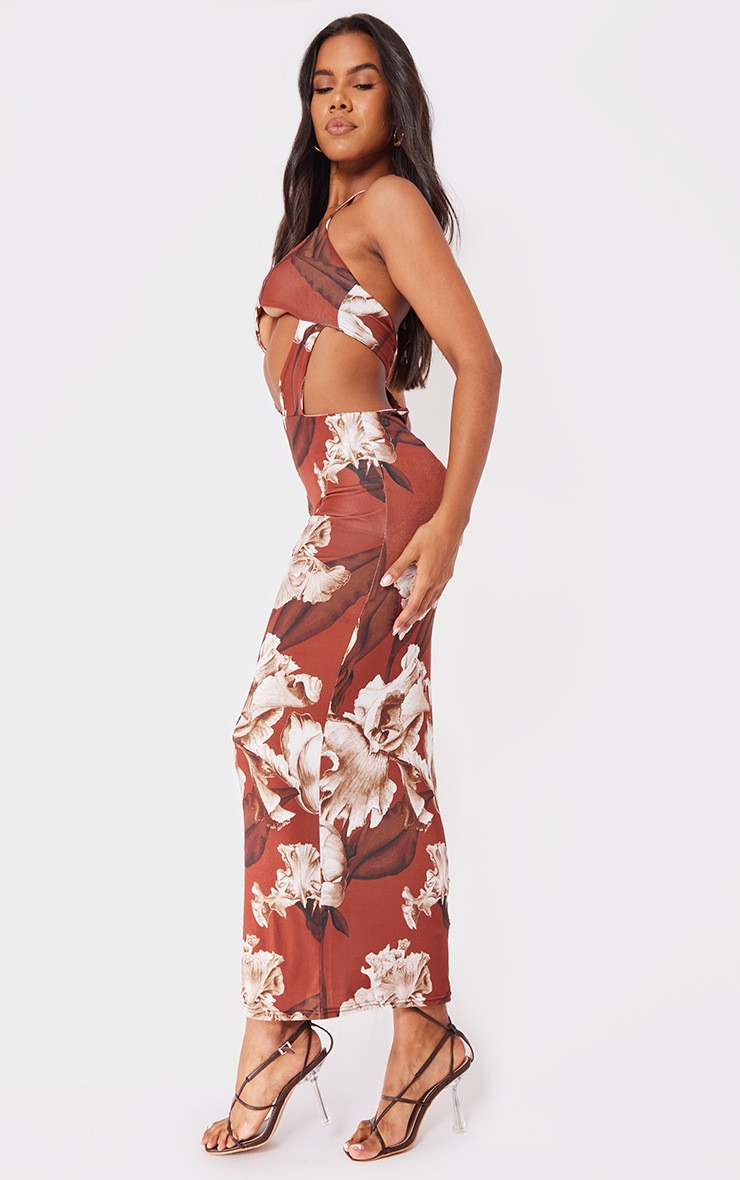 Brown Floral Print Slinky Twist Bust Cut Out Maxi Dress | PrettyLittleThing US