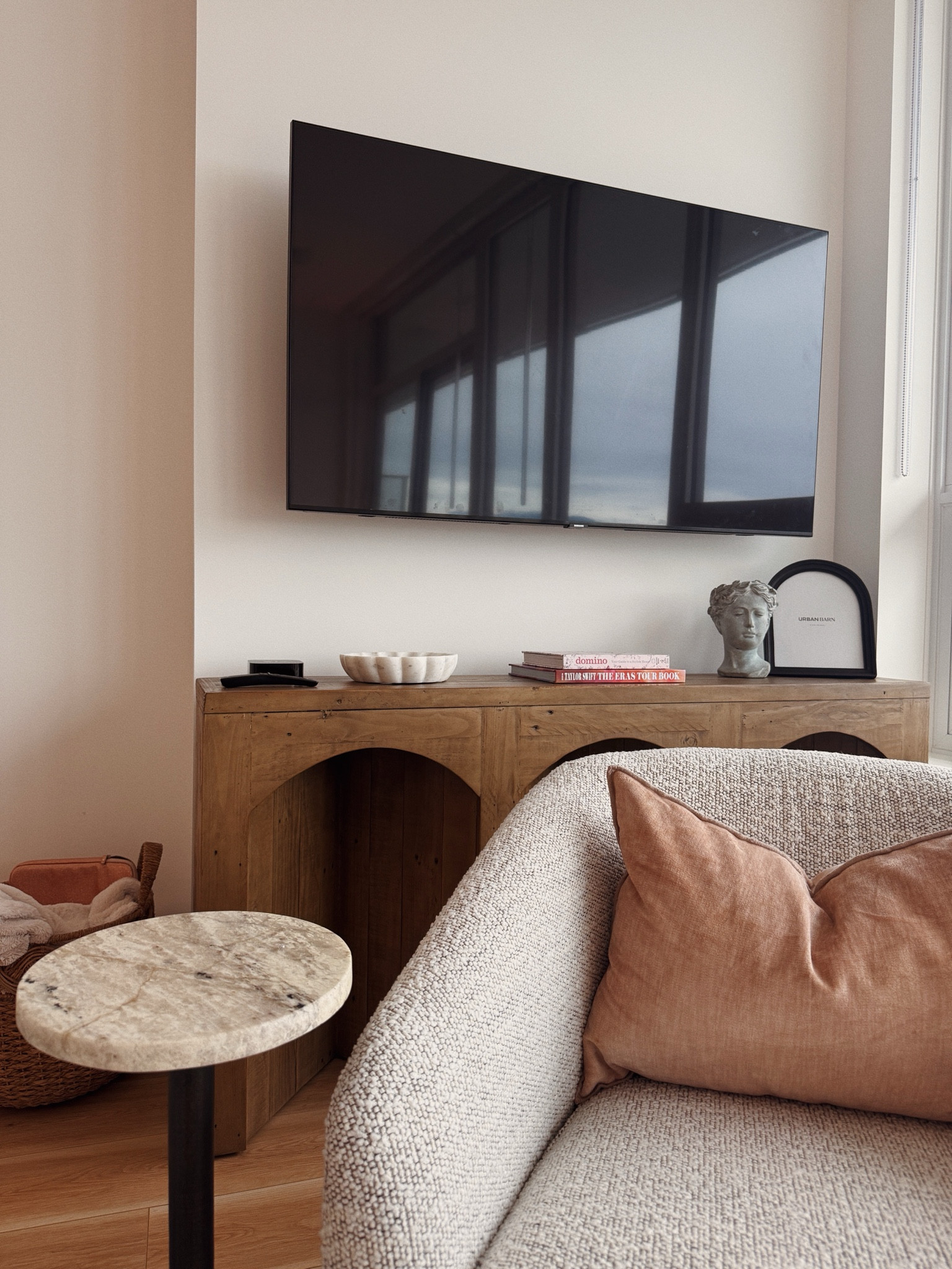 Note! If you read description of console table it says each piece can look different because of the wood used. Mine looks more cooler than the photo on the website!

#LTKHome #LTKStyleTip