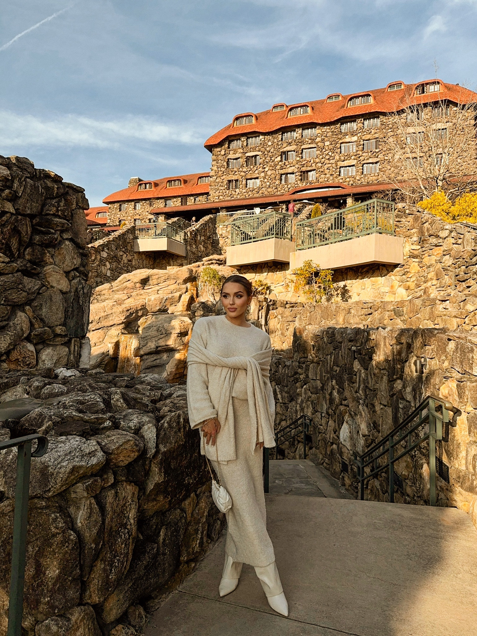 Dinner in the mountains 🗻🪵🌲

#LTKTravel #LTKFindsUnder50 #LTKFindsUnder100