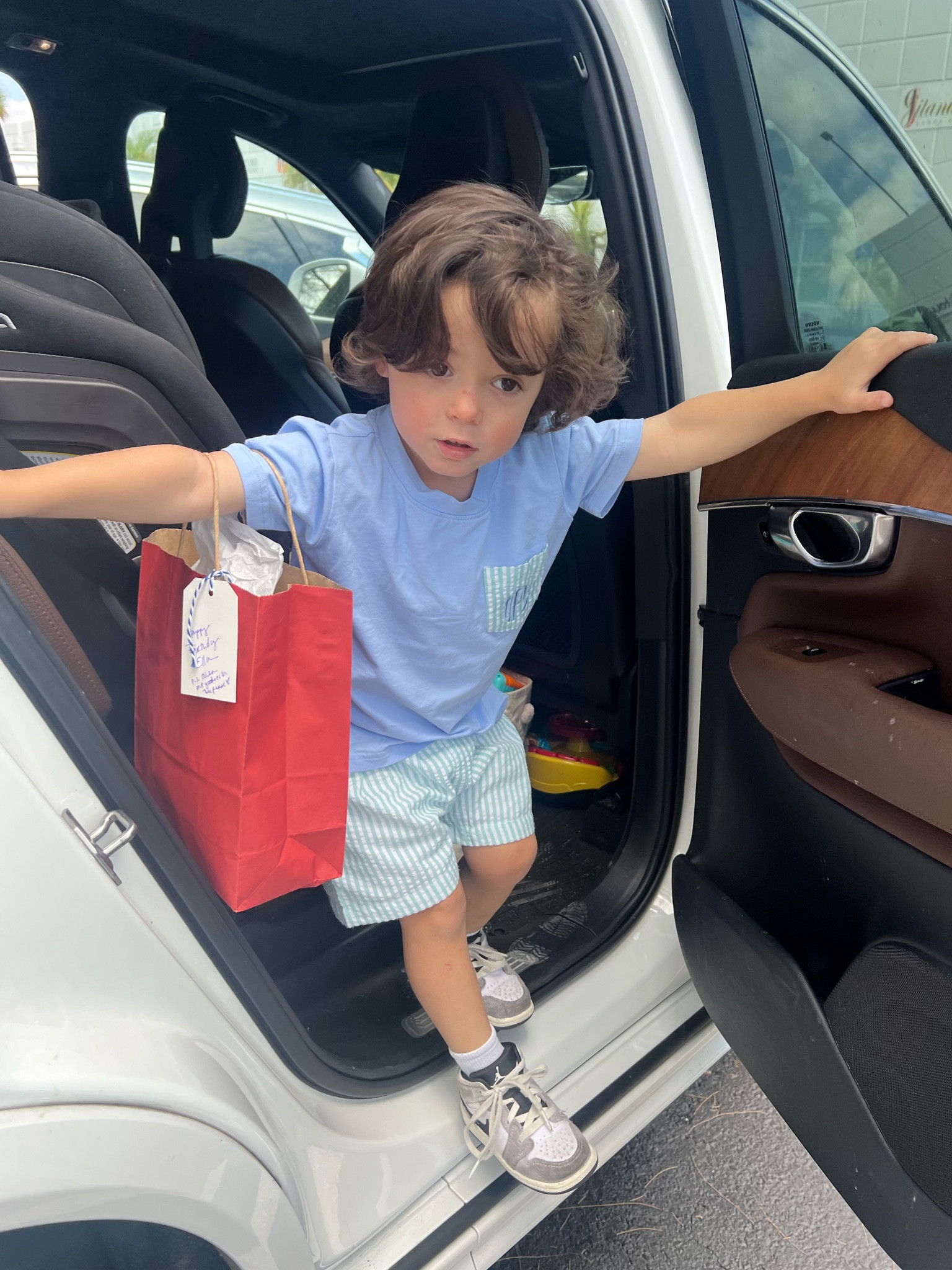 Toddler birthday party gift idea. This is what Oliver picked out for his friend that’s a girl for her third birthday.

Toddler boy outfit, toddler girl birthday gift idea, toddler purse, toddler boy sneakers 

#LTKkids #LTKfamily #LTKGiftGuide