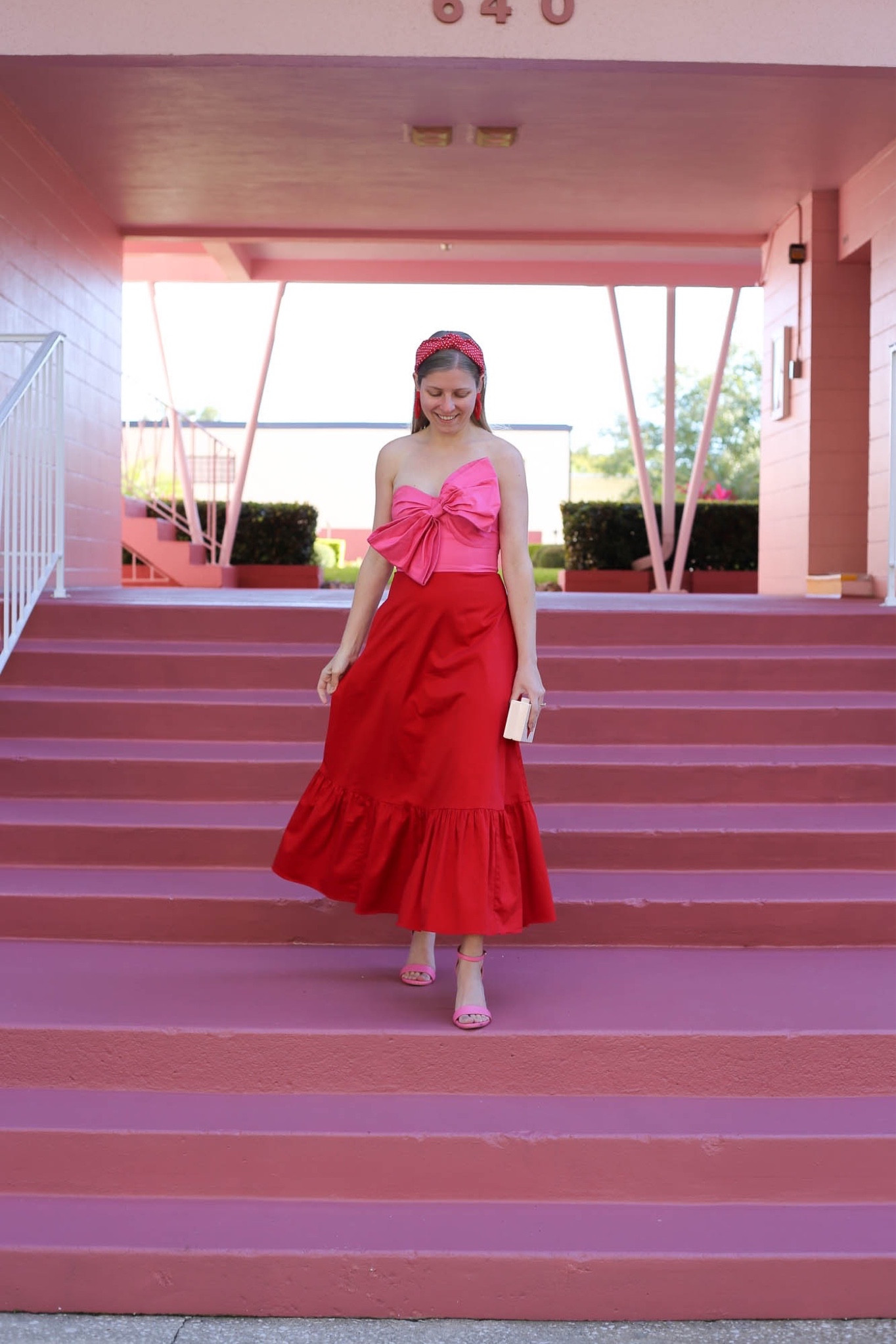 One of my all time favorite dresses in one of my all time favorite color combos ❤️💕

And it comes in different colors! 🎀

#valentinesdress #valentinesdayoutfit #bowdress 



#LTKSeasonal