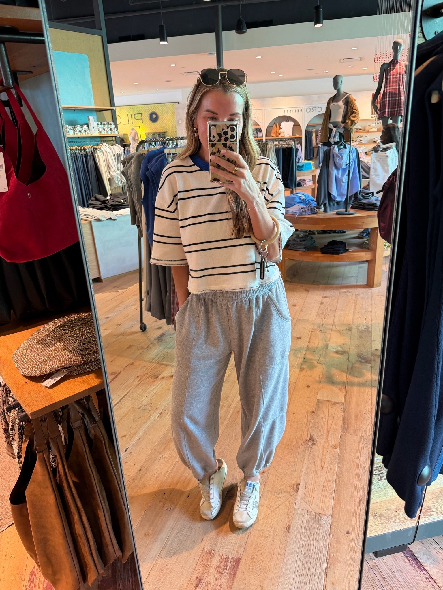 Long day of travel, so today’s OOTD was comfortable (and old). I’ll link similar options!

#LTKootd