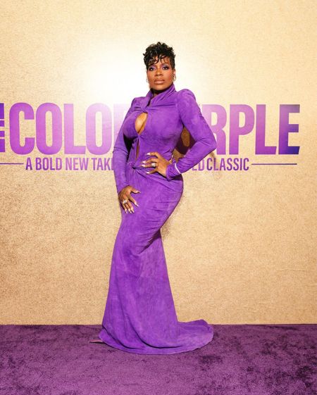 Will you be headed out to see @thecolorpurple on #christmasday ? @tasiasword attended a #thecolorpurple screening bin #northcarolina wearing a $2,395 @laquan_smith suede keyhole twisted gown, styled by @1800dhawk . Hot! Or Hmm…? Shop #fantasiabarrino ‘s look at the link in bio! 
📸 @sonejr 
Hair: @derickuscrawford 
Makeup: @tlcdivo #fantasiafbd #fantasiabarrinofbd #laquansmith 