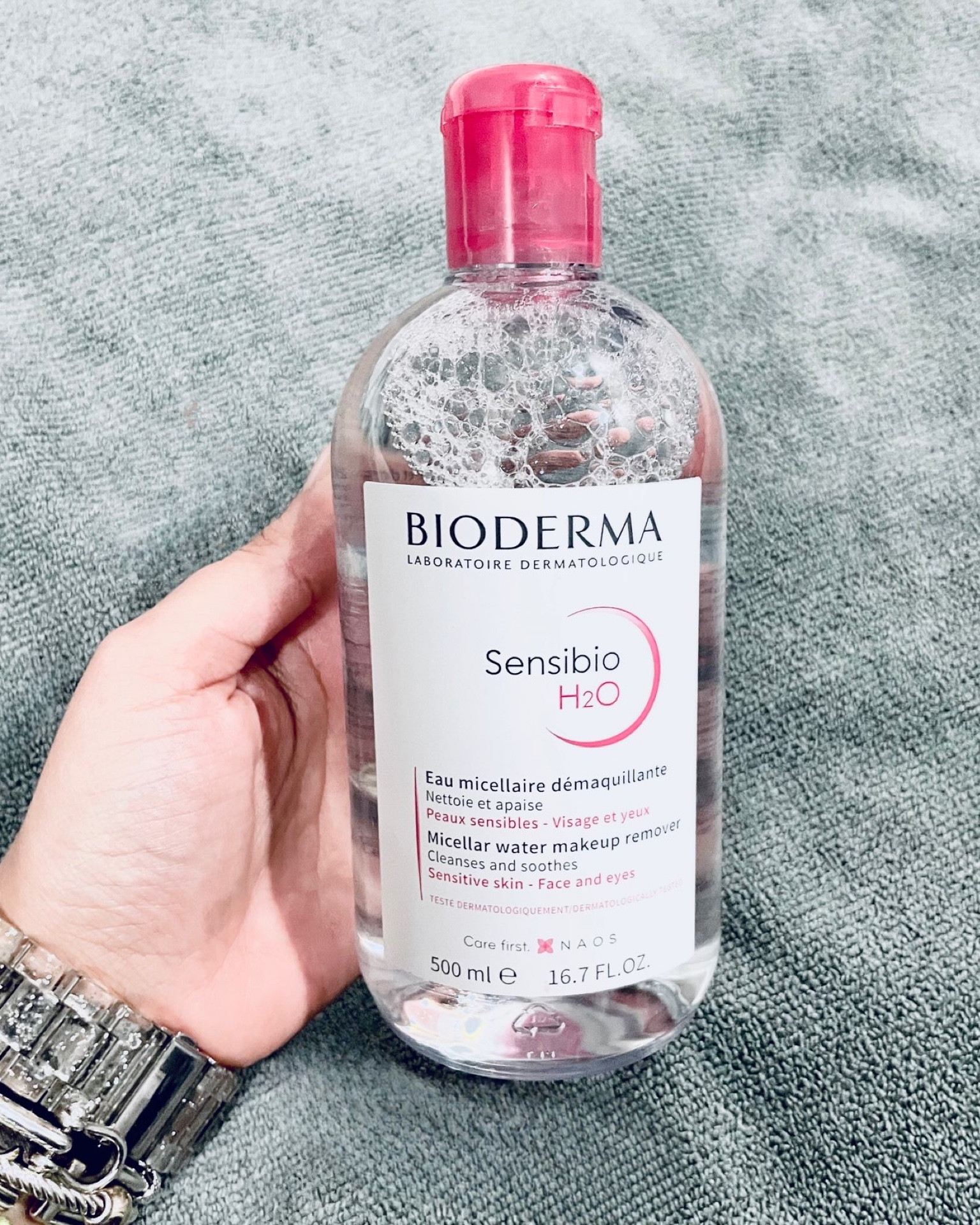 BIODERMA Mircellar Water Sensitive 


Great gentle way to take off makeup or clean your face 



#LTKbeauty #LTKunder50 #LTKFind
