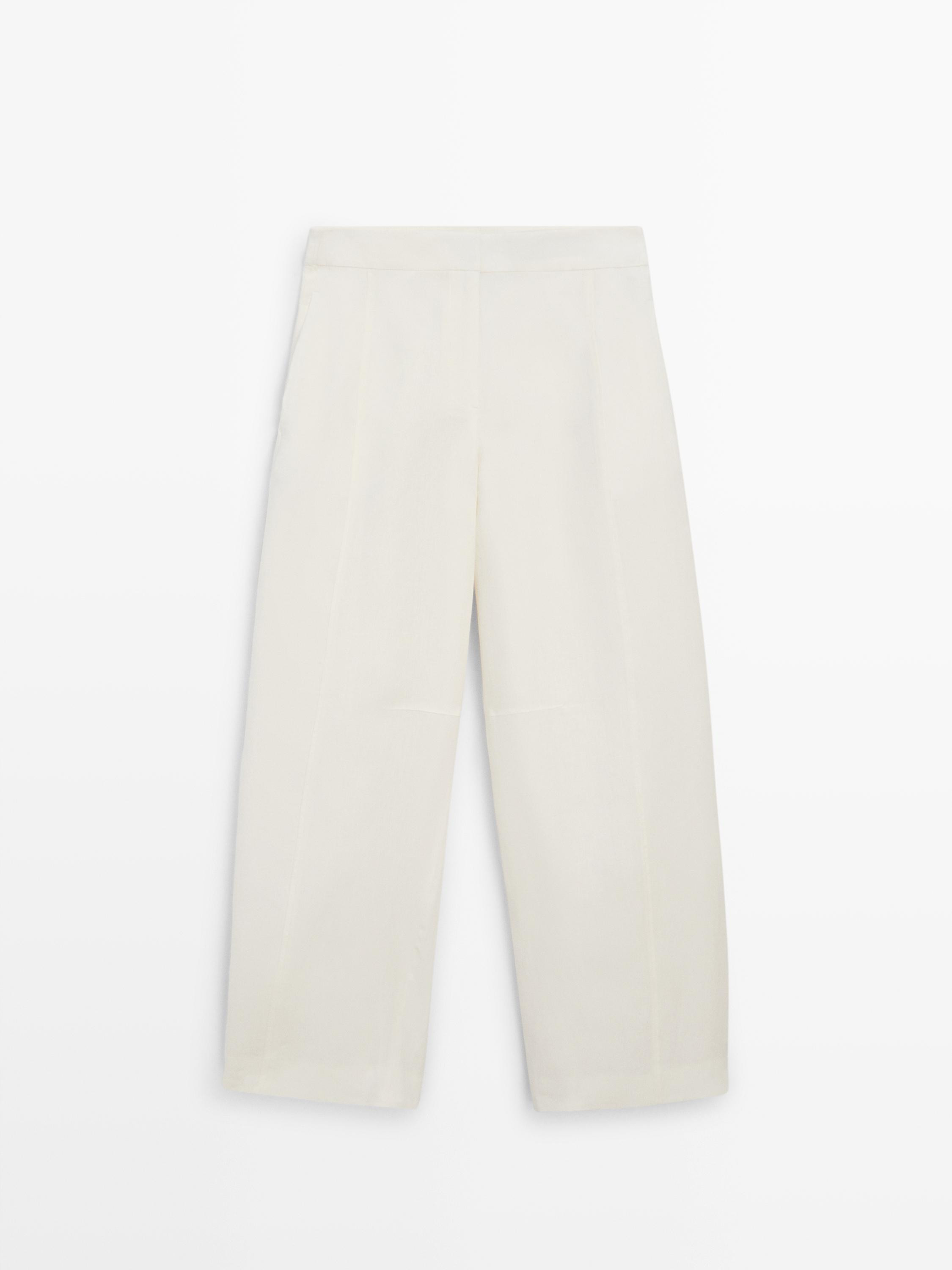 VISUALIZZA LOOK
Pantaloni barrel fit in lino

 89,95 €  Colore:  Bianco Roto  Aggiungi | Massimo Dutti IT