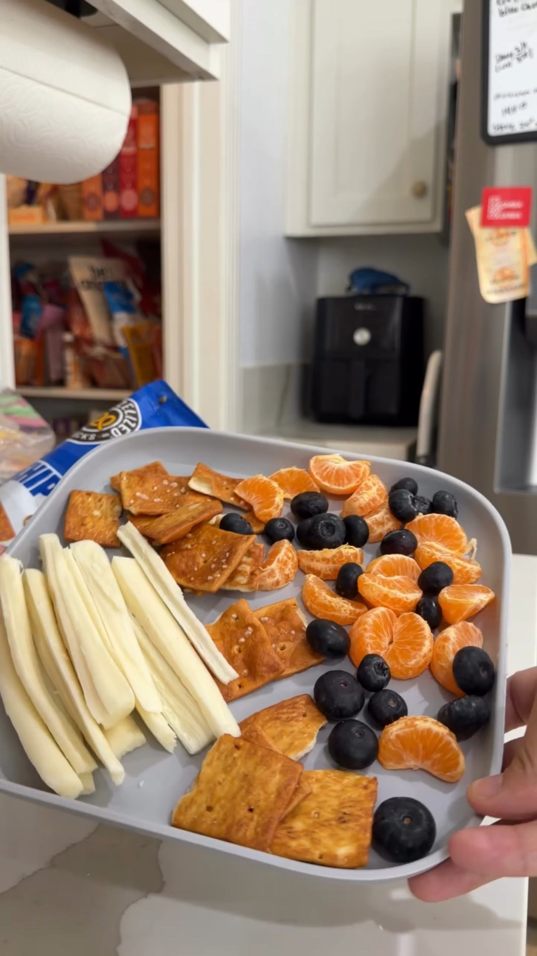Snack plates are my secret to keeping the kids happy and getting them to try new things 👀 I always mix in their go-tos with something a little different so they can get their favorites but also have something new. Today’s plate is pretzels from @pretzelized, string cheese, cuties, and blueberries🫐🍊

#toddlersnacks #snackplate #toddlermeals #toddlerfoodideas #snackinspo #feedinglittles #healthykidsnacks #momlife #snacktime #snackplates #toddlerapproved #kidsnutrition #snackforkids #snackroutine #snackboard #momsofinstagram #snackprep #snacktimefun #kidsmeals #healthytoddlermeals #snacktray #momtips #momideas #toddlermom #kidsfoodideas #easykidsnacks #snackmom #snackplateideas #everydaymoments #momcontent