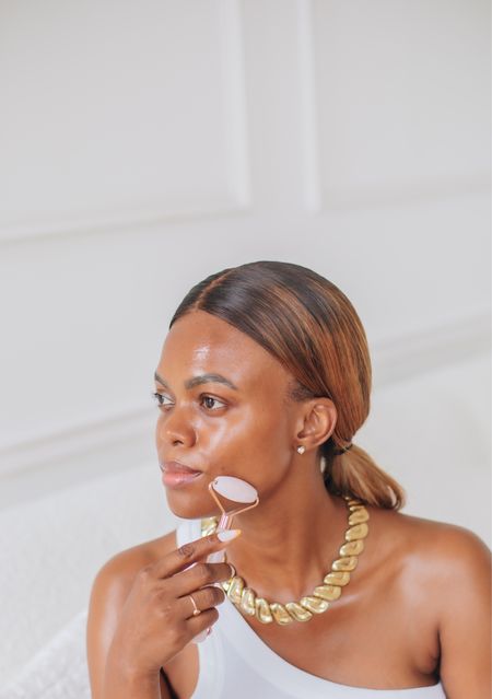 What are some of your favorite Best beauty tools?

I have so many I love album one that I use consistently is my gua sha and dermaflash. 
I Laos love my face smoothing and current body skin light therapy mask 

I have a code : DADOUCHIC for Dermstore if you want to check anything out 

#beautytools 



#LTKHoliday #LTKGiftGuide #LTKSeasonal
