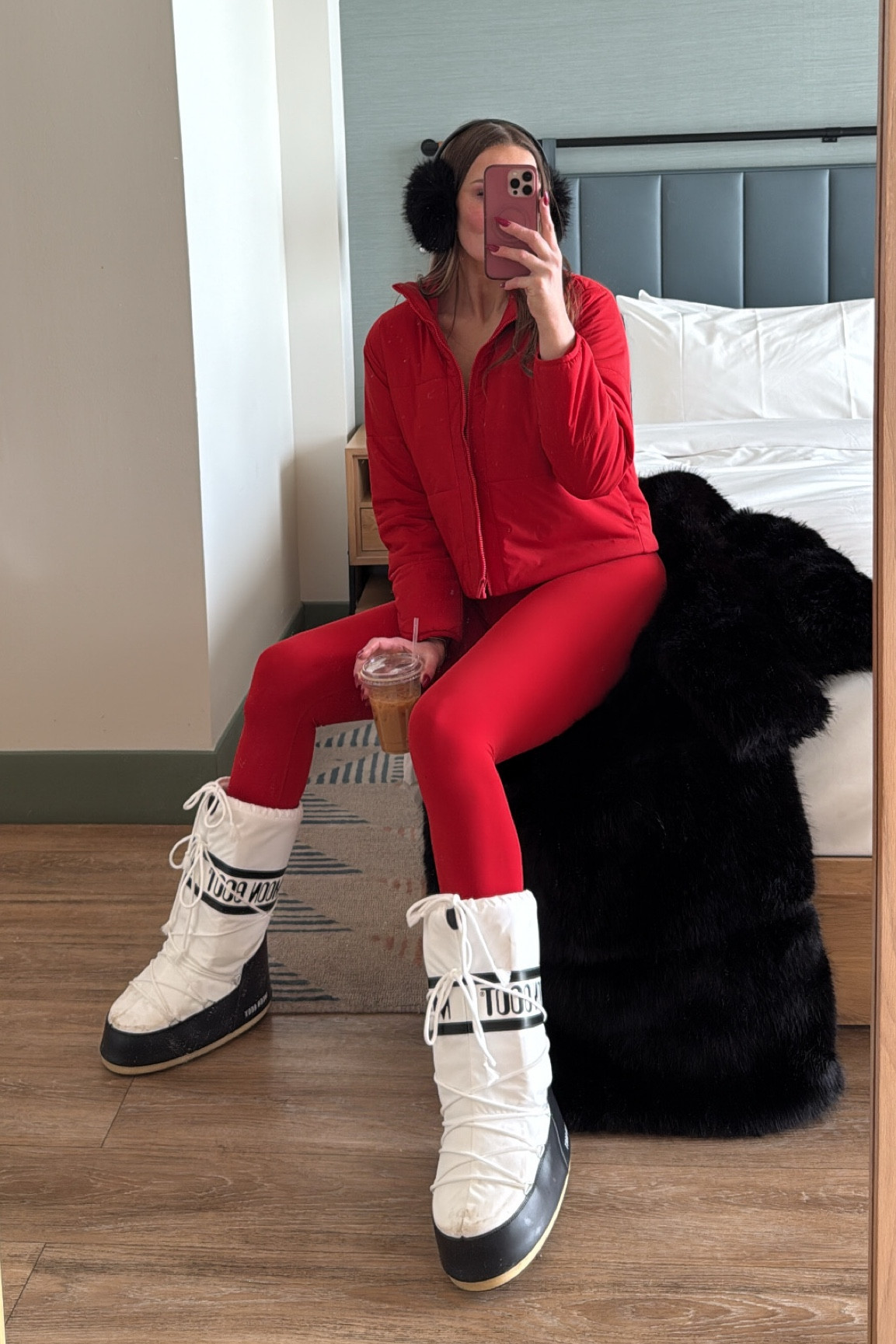 Après Ski every day please ❄️🎿

#LTKootd #LTKTravel #LTKSeasonal