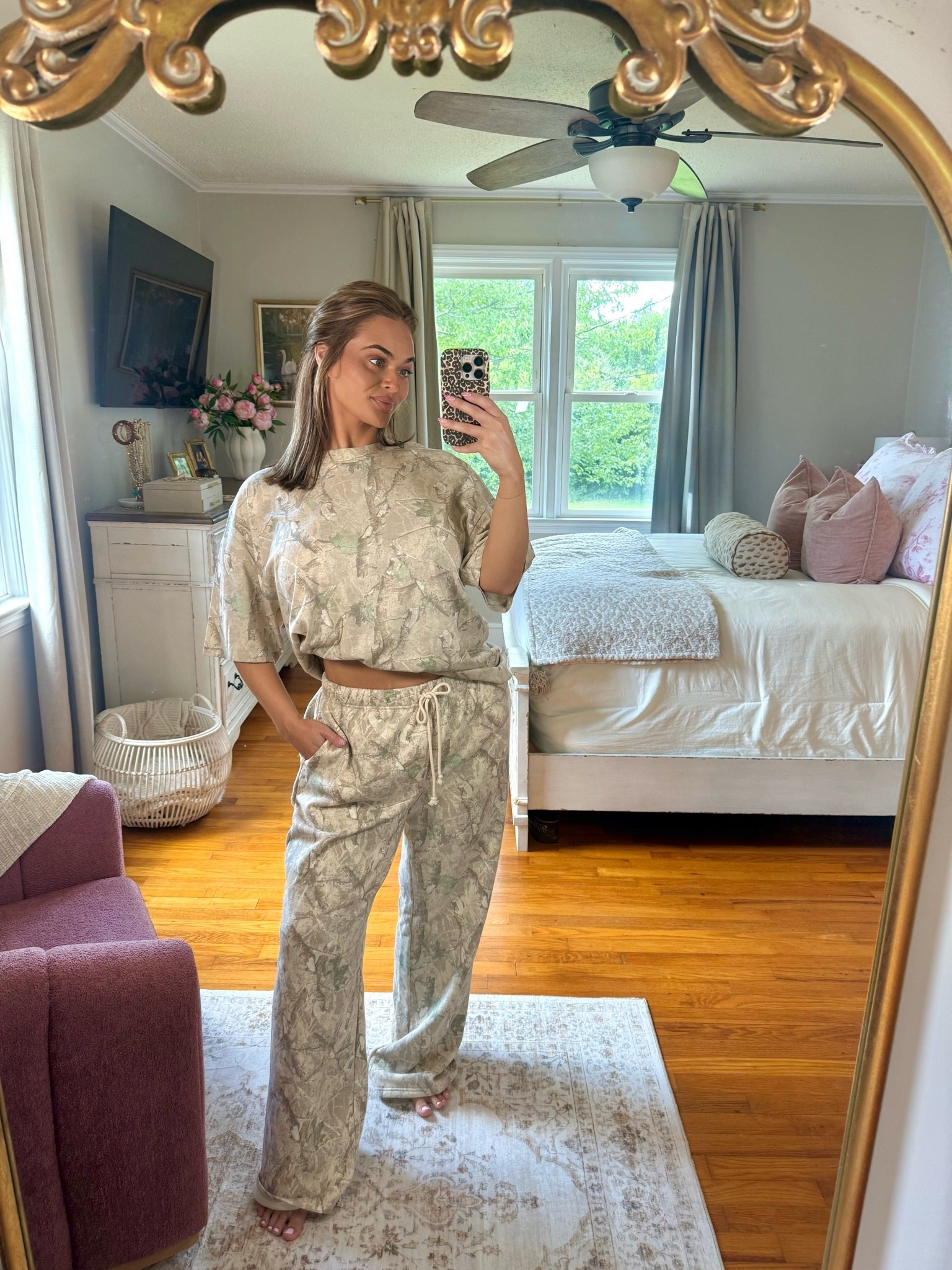 This camo set is very comparable to the Abercrombie one!! Wearing a Large in the top and the bottoms but they are men’s!! The shirt does run oversized already!!