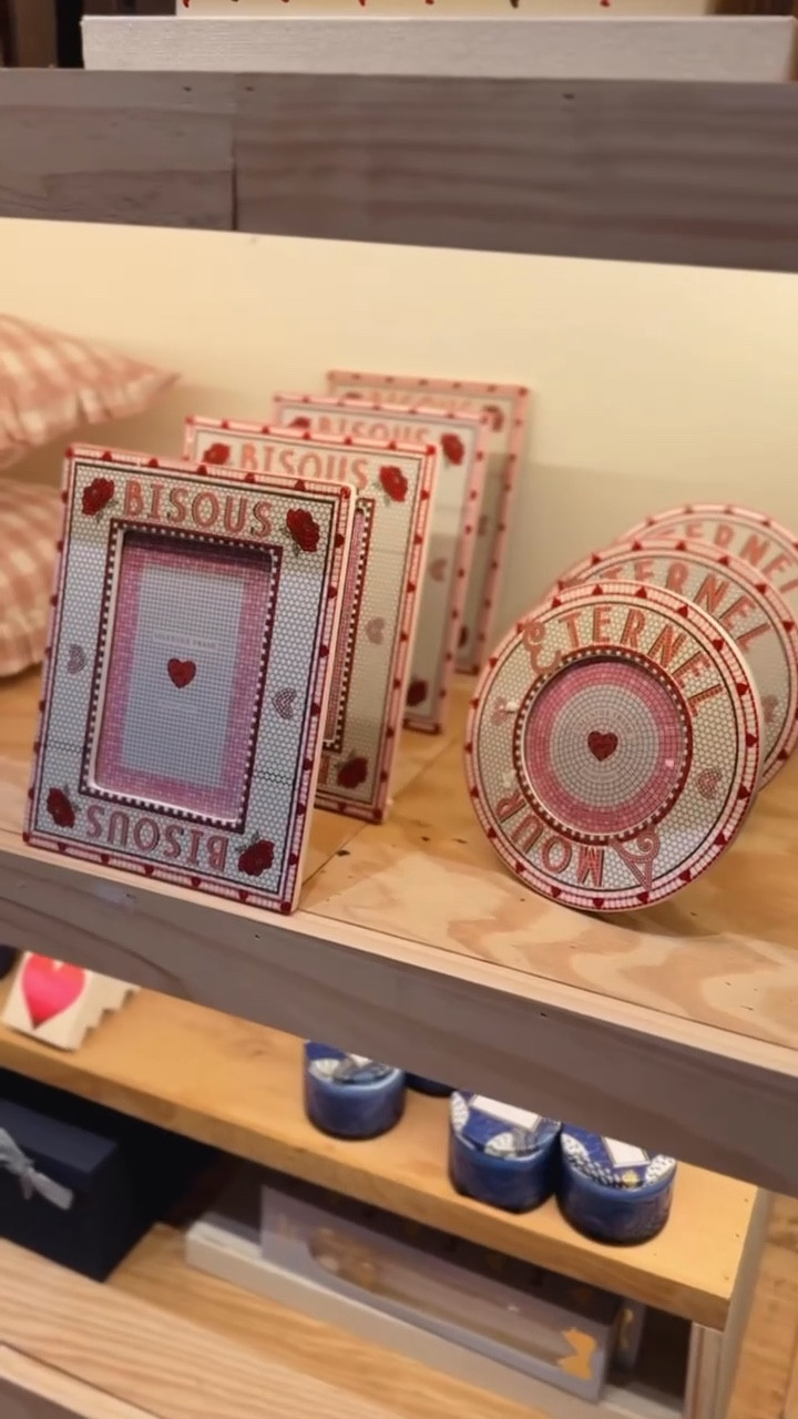 Valentine’s Day gifts
Valentine’s Day
Sweater dress
Bra

#LTKSeasonal #LTKValentine #LTKHome