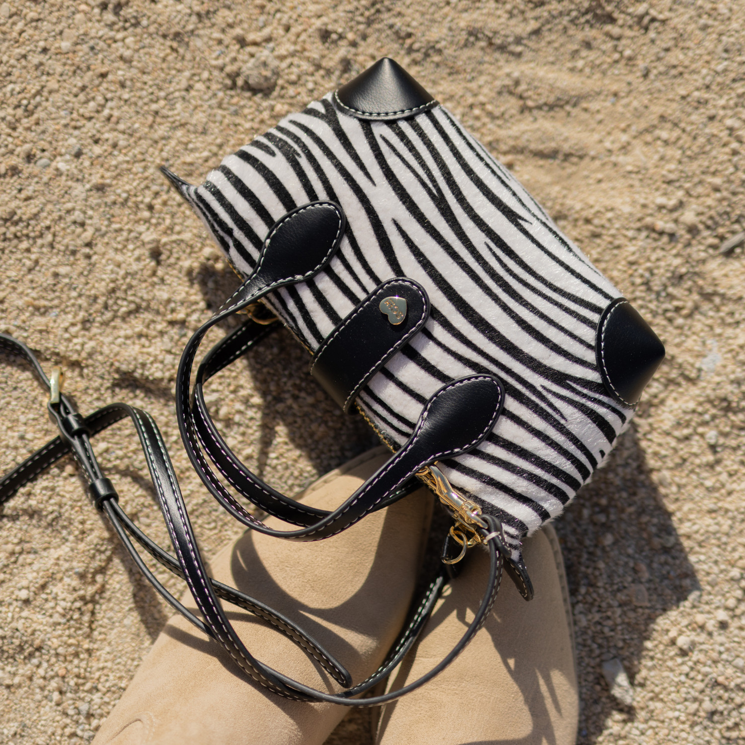 Pouchette Crossbody Bag 01 | Stoney Clover Lane