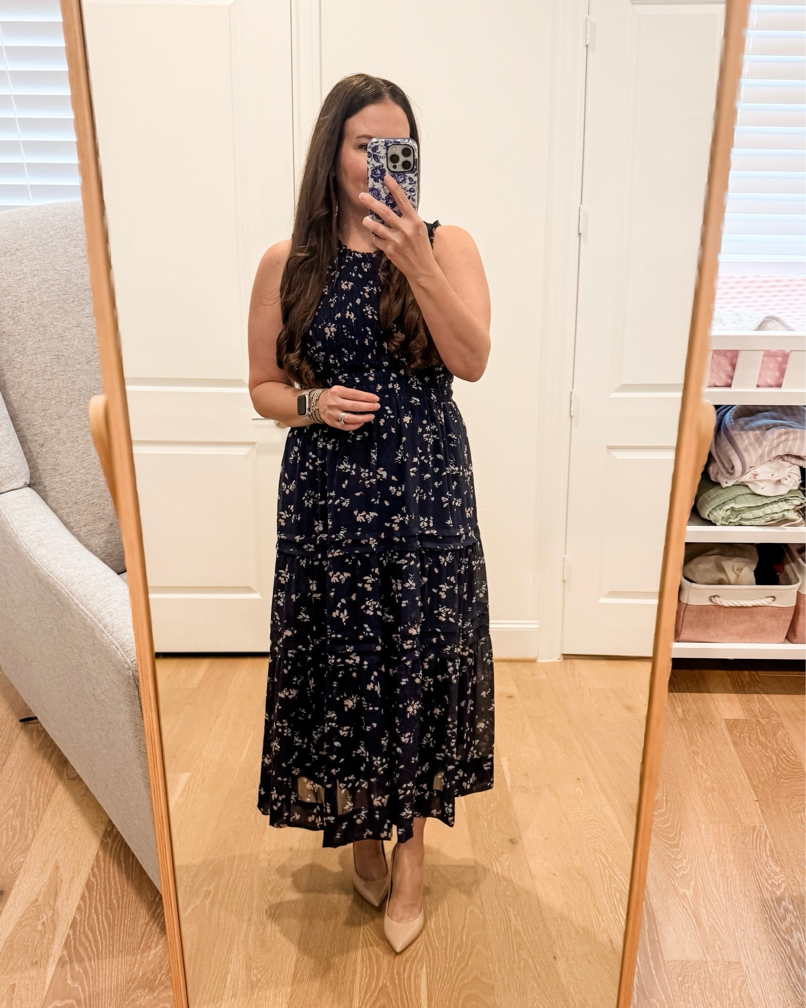 This navy Sleeveless Maxi Dress is such an easy summer-to-fall transition dress! The navy floral print feels perfect for fall, but the sleeveless, lightweight silhouette makes it a great option for hot weather fall days when it’s still way too warm for sweaters.

And yes, this absolutely works as a work dress or office outfit! Add flats or a low heel for the office, then swap in sandals for weekends and vacation. So versatile and polished without feeling too dressed up.

Perfect for fall transition outfits, hot weather fall outfits, work dresses, office outfits, business casual outfits, floral dresses, navy dresses, summer-to-fall fashion, and elevated casual style.

Save this one if you’re trying to dress for fall before the weather actually feels like fall!

#LTKSeasonal #LTKWorkwear #LTKPetite