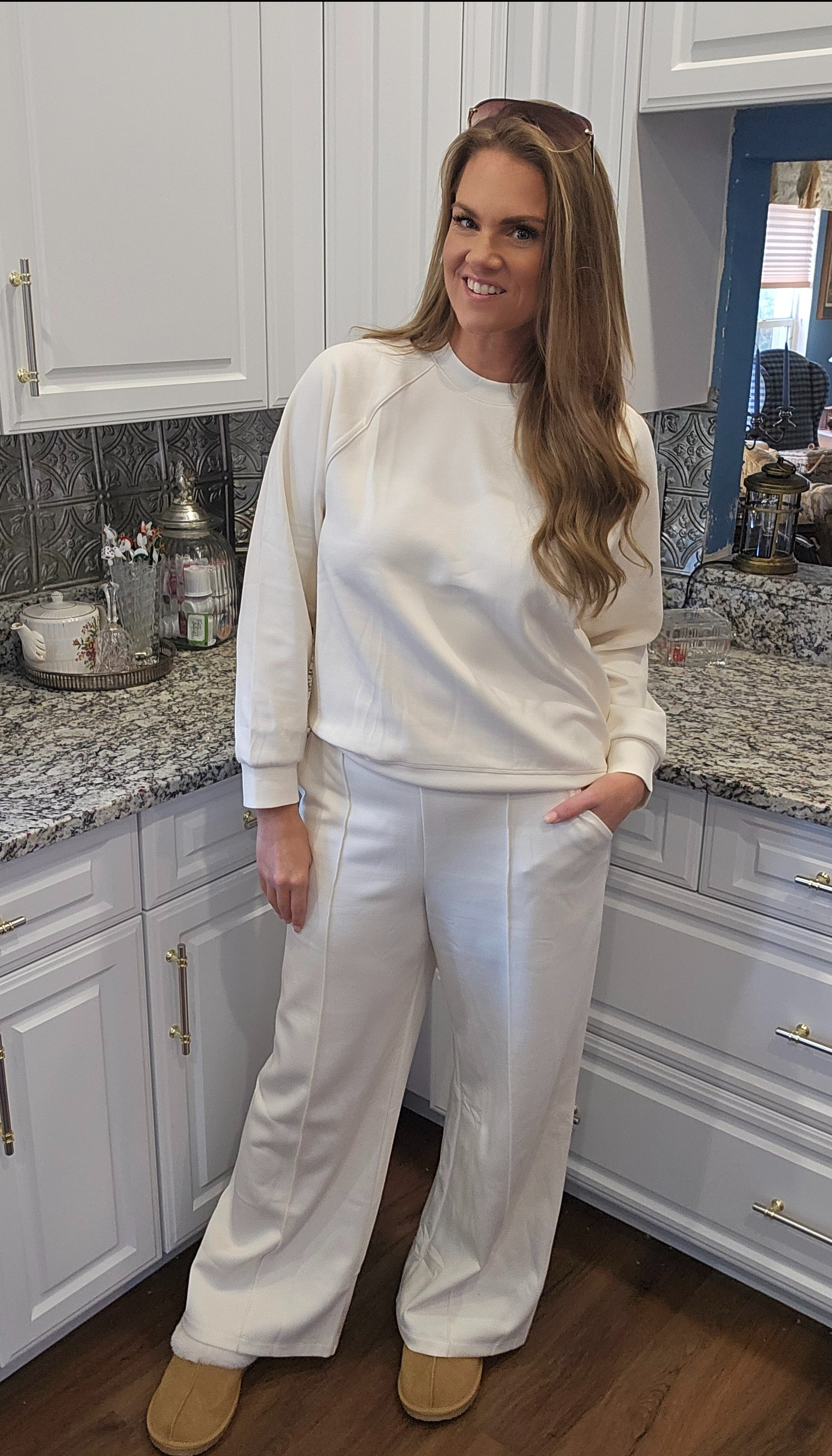 Perfect Sweat Set for the holiday season. Don't sleep on this one. In a size large for reference.

#LTKActive #LTKMidsize #LTKSaleAlert