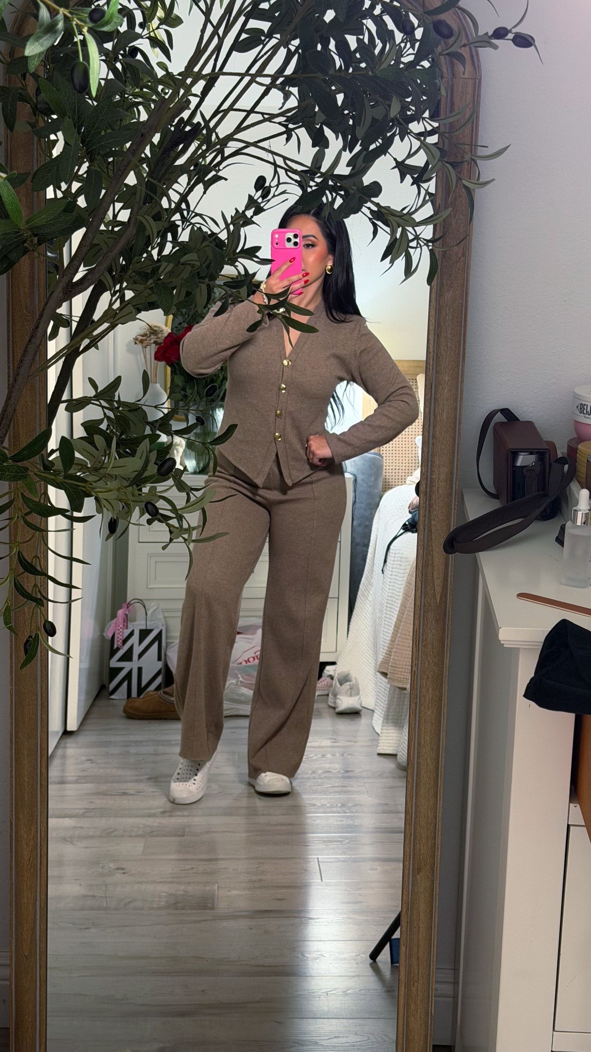 Wearing size medium in both top and bottoms 

#LTKootd #LTKmomlife #LTKFindsUnder50