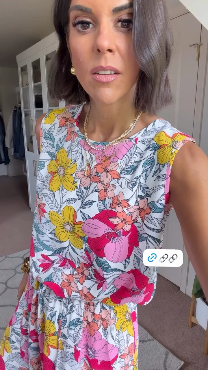 Size small in set

#LTKSeasonal #LTKgrwm #LTKootd