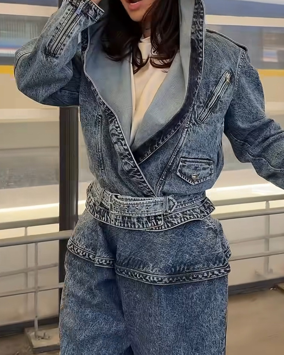 Cet Ensemble #Alaïa 💙 follow for more finds Xo ! 

#LTKstyletip #LTKfrance