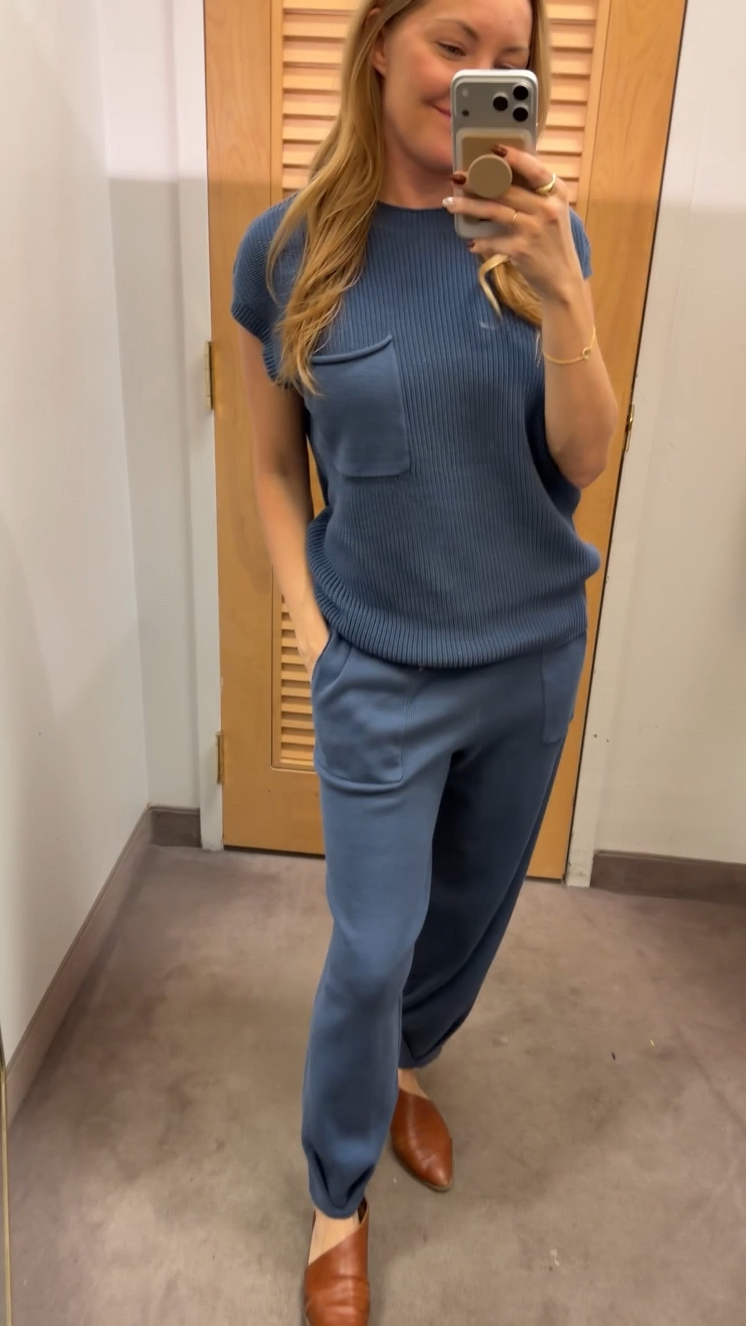 Comfy lounging outfit 

#LTKSeasonal #LTKGiftGuide #LTKHoliday