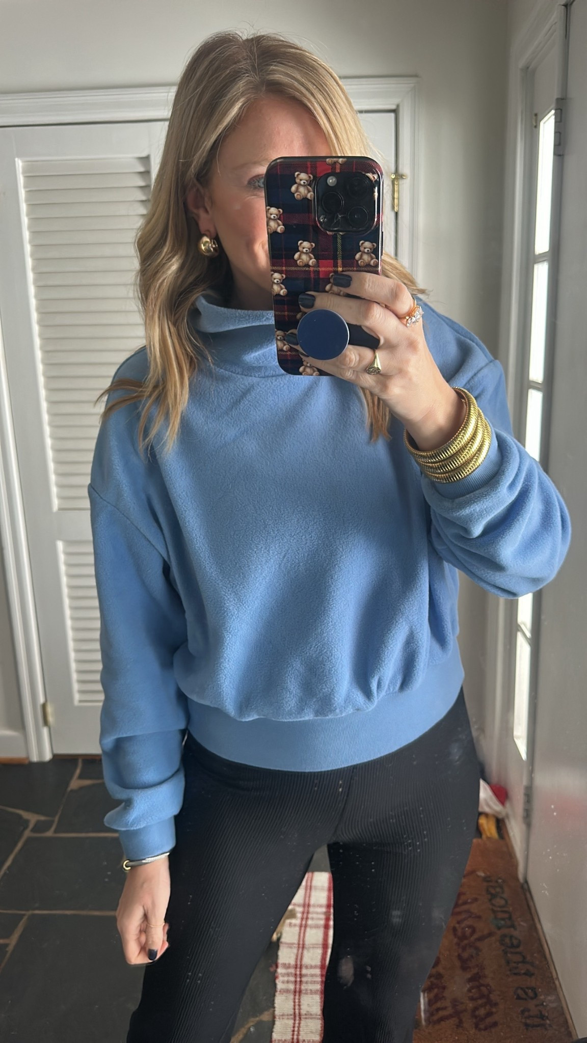 On sale for $15! I’m in size M.
Love these fleece active wear tops from old navy! The mock neck is loose and comfy. 
