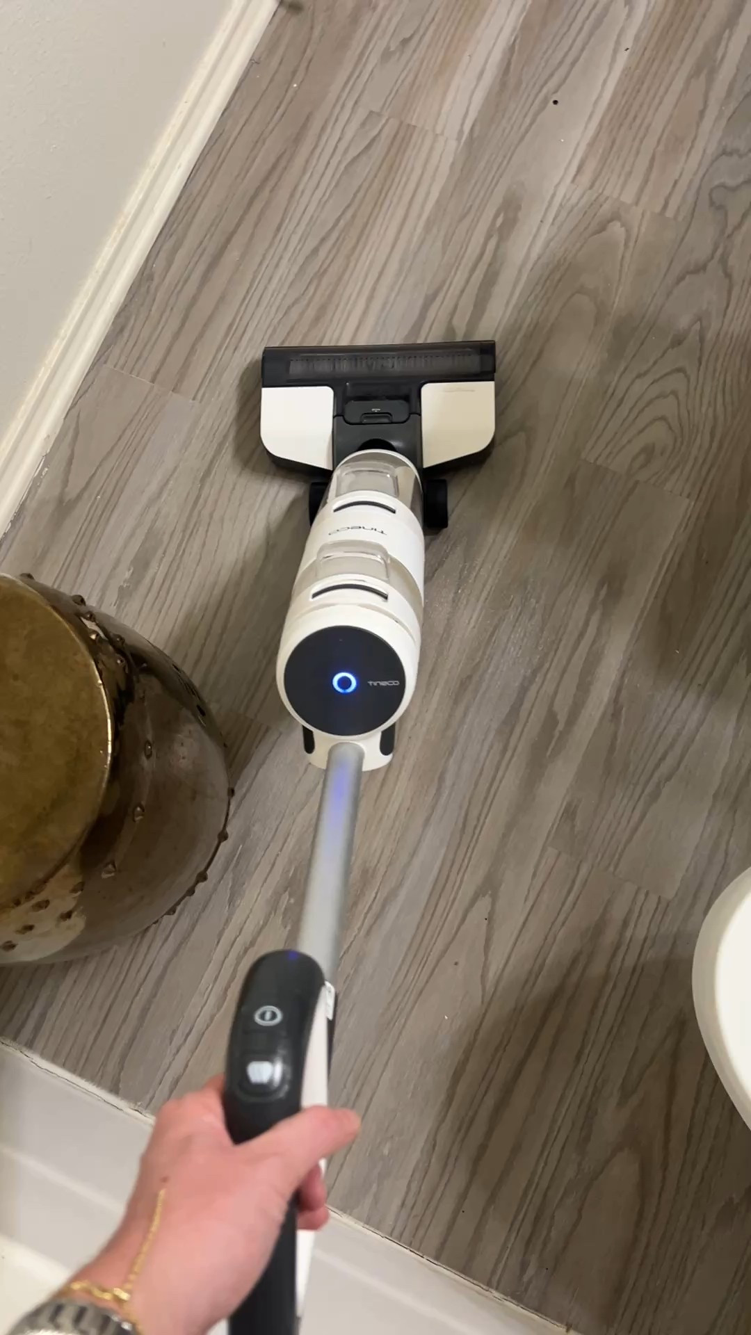 A must for your floors!! I love the convenience of this mop 🤩🤩

#LTKHome #LTKSaleAlert #LTKmorningroutine