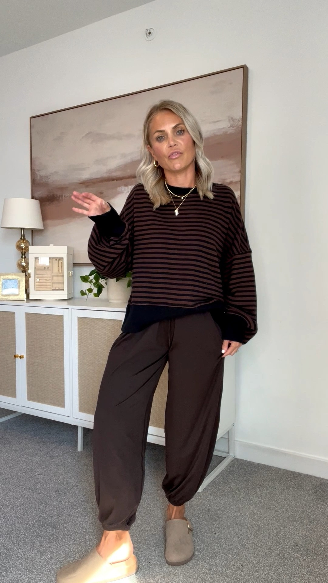 Aerie new arrivals haul & these are so good!! The perfect fall loungewear, easy kid drop off looks or travel outfits! And almost everything is on sale!!👏

Aerie sale, aerie loungewear, travel outfits, fall style, fall outfits, petite fashion, midsize fashion, sweatpants, oversized sweatshirt, leopard sweatshirt

#LTKMidsize #LTKSaleAlert #LTKStyleTip