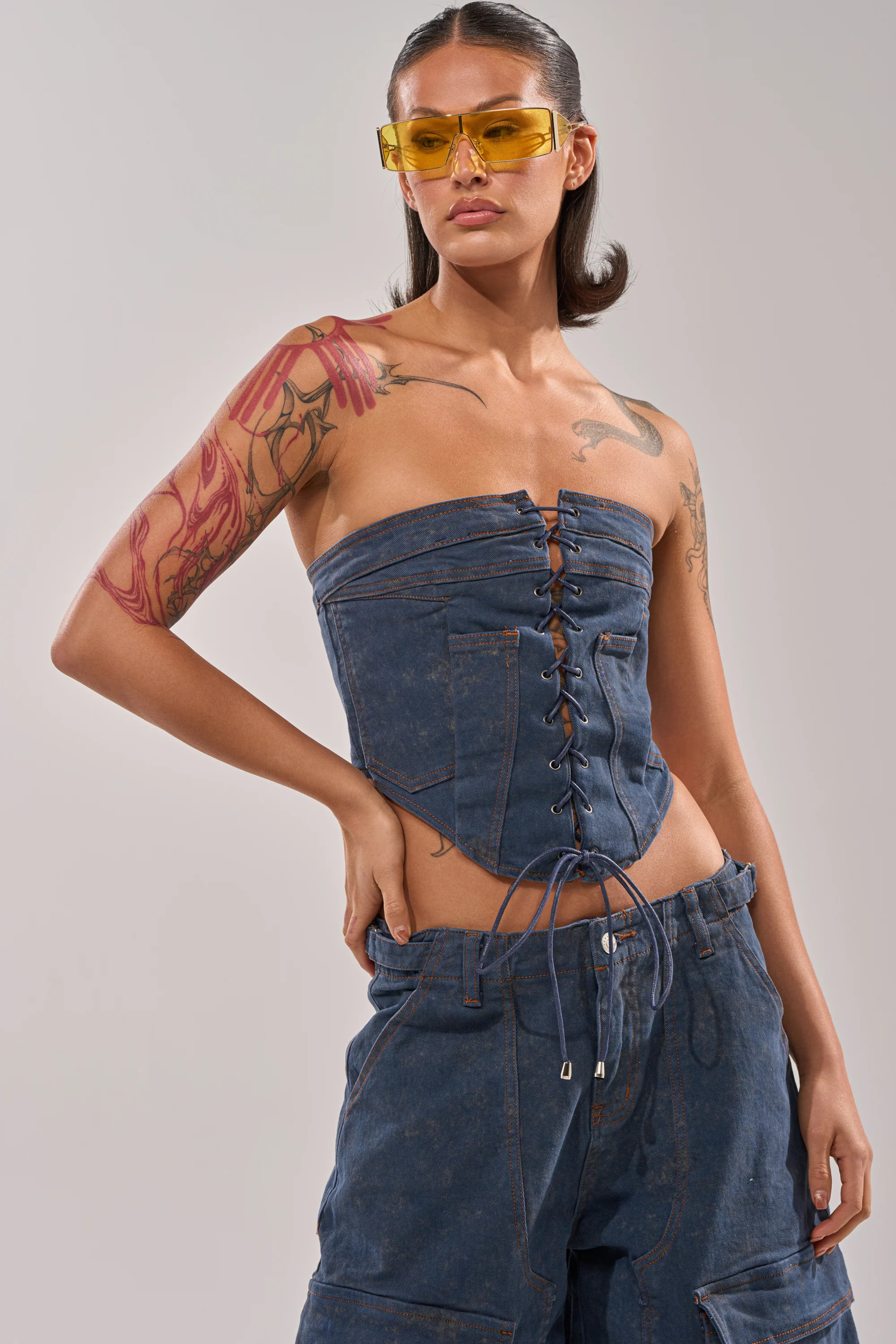 BOLD LACE UP CORSET | AKIRA