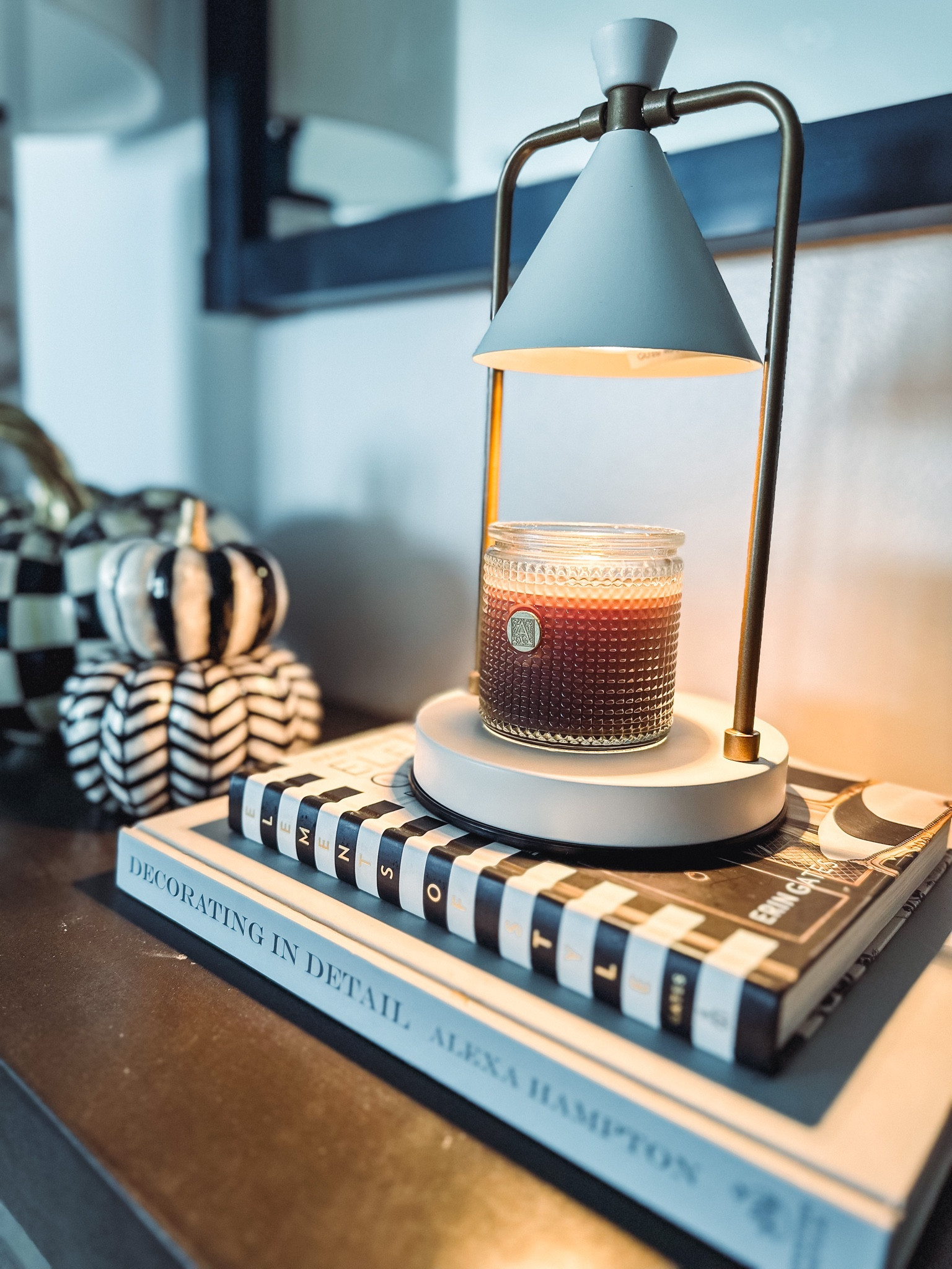 Fall styling with this pretty Aromatique candle and candle warmer 🤍  Use code ‘Lindsey20’ for 20% off Aromatique Candles. 









#aromatique #candle #candles #homedecor #fall #fallhome @aromatique

#LTKhome #LTKHalloween #LTKSeasonal