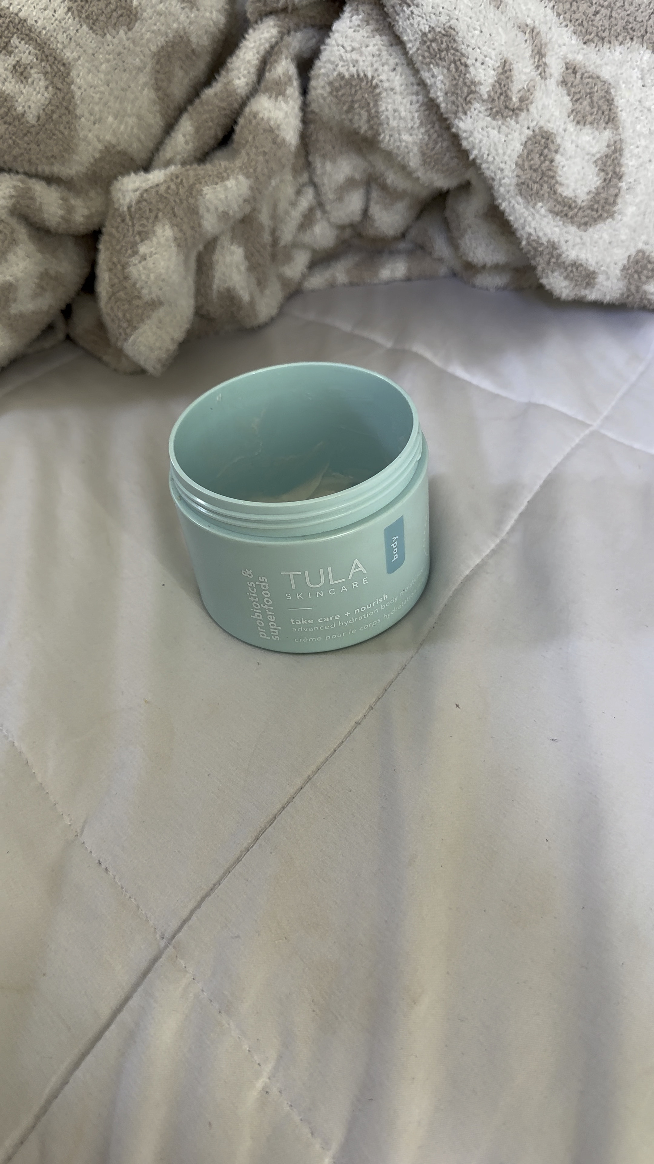 My favorite body lotion. I use this so much, especially during the summer because it has a subtle shimmer and smells like vanilla/frosting if that makes sense! Lol but today is the last day for their Friends & Family sale! 20% off everything sitewide 🎉

Tula, body lotion, moisturizer, lotion, Tula lotion, skincare

#LTKSaleAlert #LTKBeauty #LTKVideo