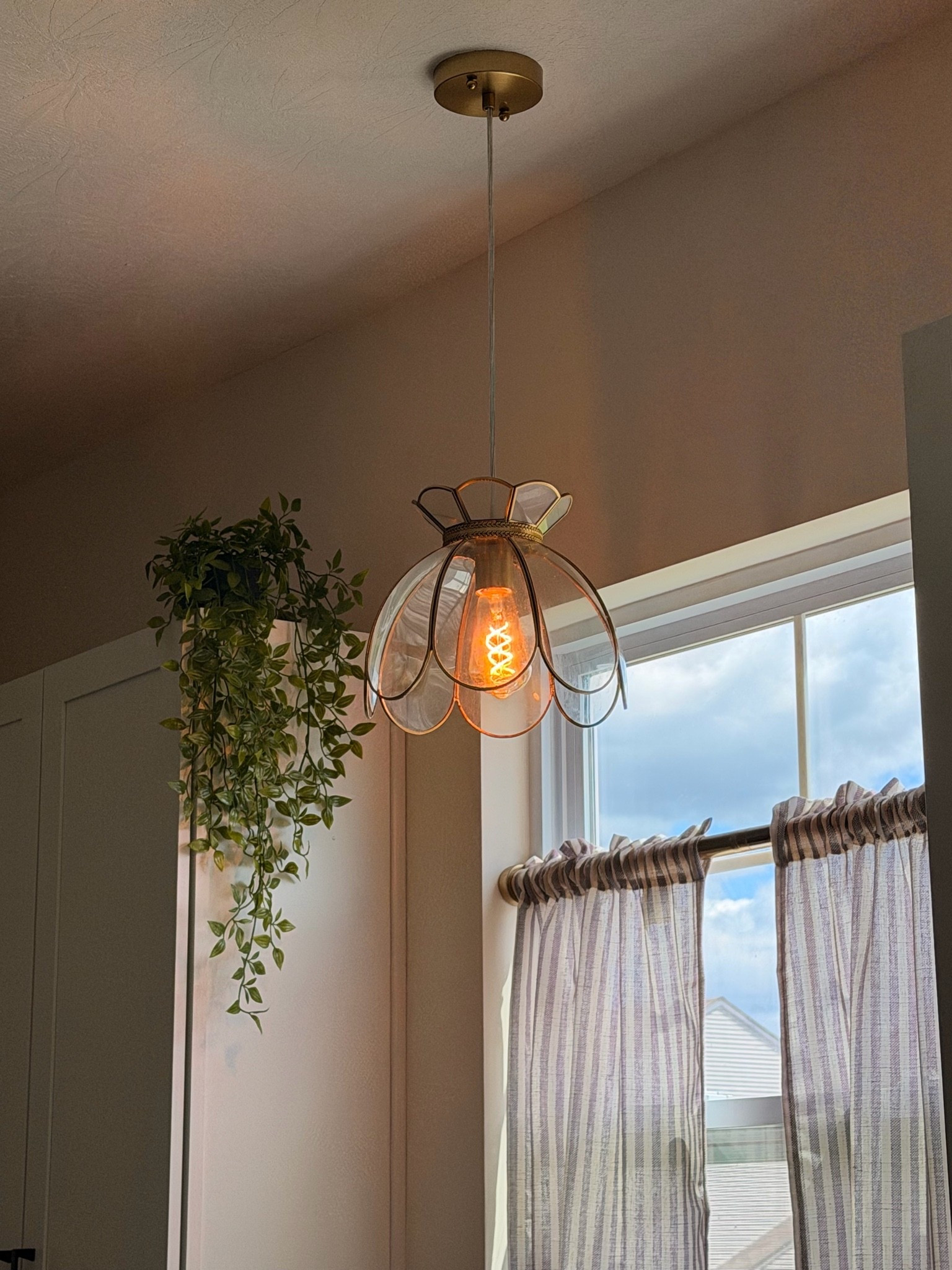 My light lives on

#LTKmomlife #LTKOver40 #LTKHome