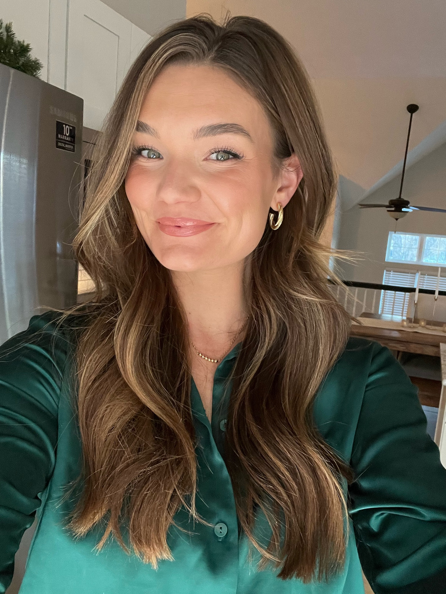 • primer 
• mix bronzi drops + L’Oréal (3-4 medium)
• flawless filter (4.5 medium)
• huda concealer (coconut flakes)
• set under eye w/ kosas (cloud)
• merit bronzer (clay)
• hourglass bronzer (luminous bronze light) 
• dior blush (light pink)
• color pop (mighty morphin)
• elf brow lift
• L’Oréal primer + telescopic 
• dibs (on the rose)
• revlon (rum raisin)
• Sephora gloss (outrageous intense)