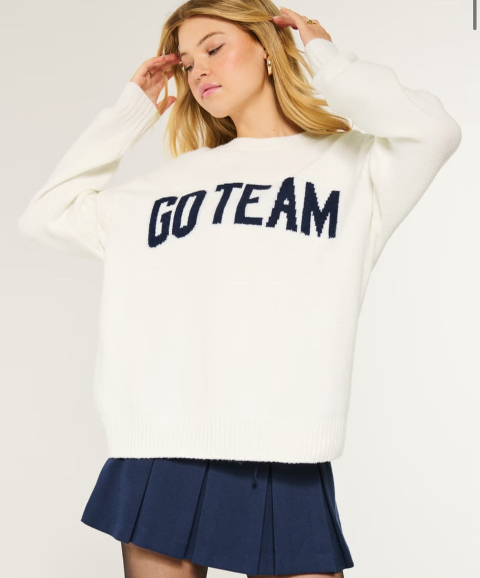 Football sweater 🧸

#LTKFindsUnder50 #LTKSeasonal #LTKSaleAlert