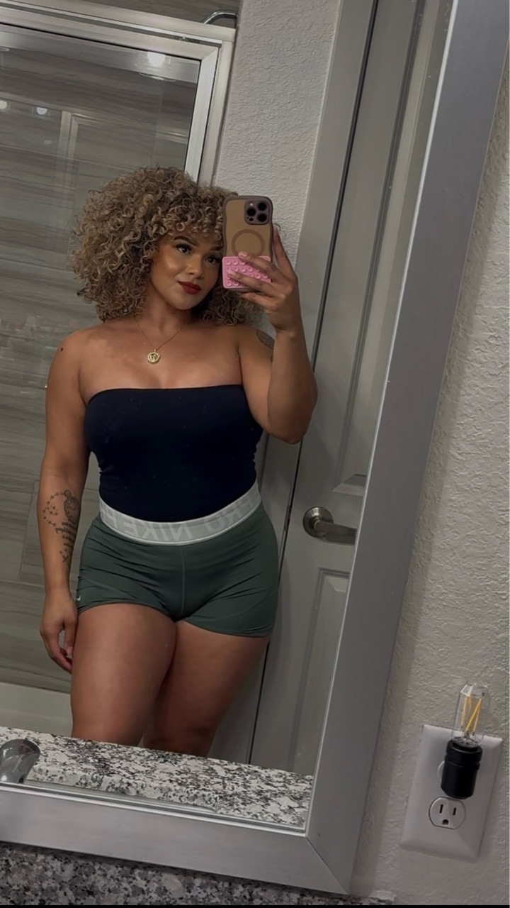 It’s gonna be a HOT CURL SUMMER 😌🤭💕 Besties are you ready?😗

#curlroutine #curlproducts #curlygirl