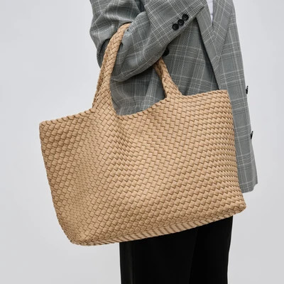 Sky's The Limit - Large Tote Kelly Green | Sol and Selene
