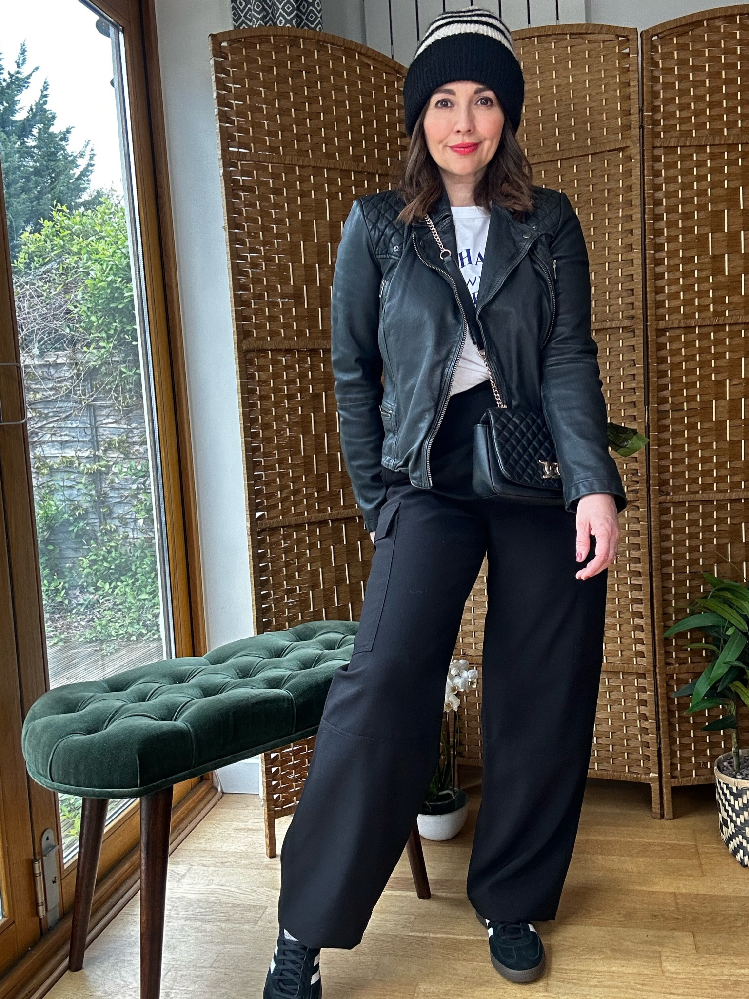 An outfit for this in between weather!! No idea what to wear 😂

#LTKfamily #LTKeurope #LTKSeasonal