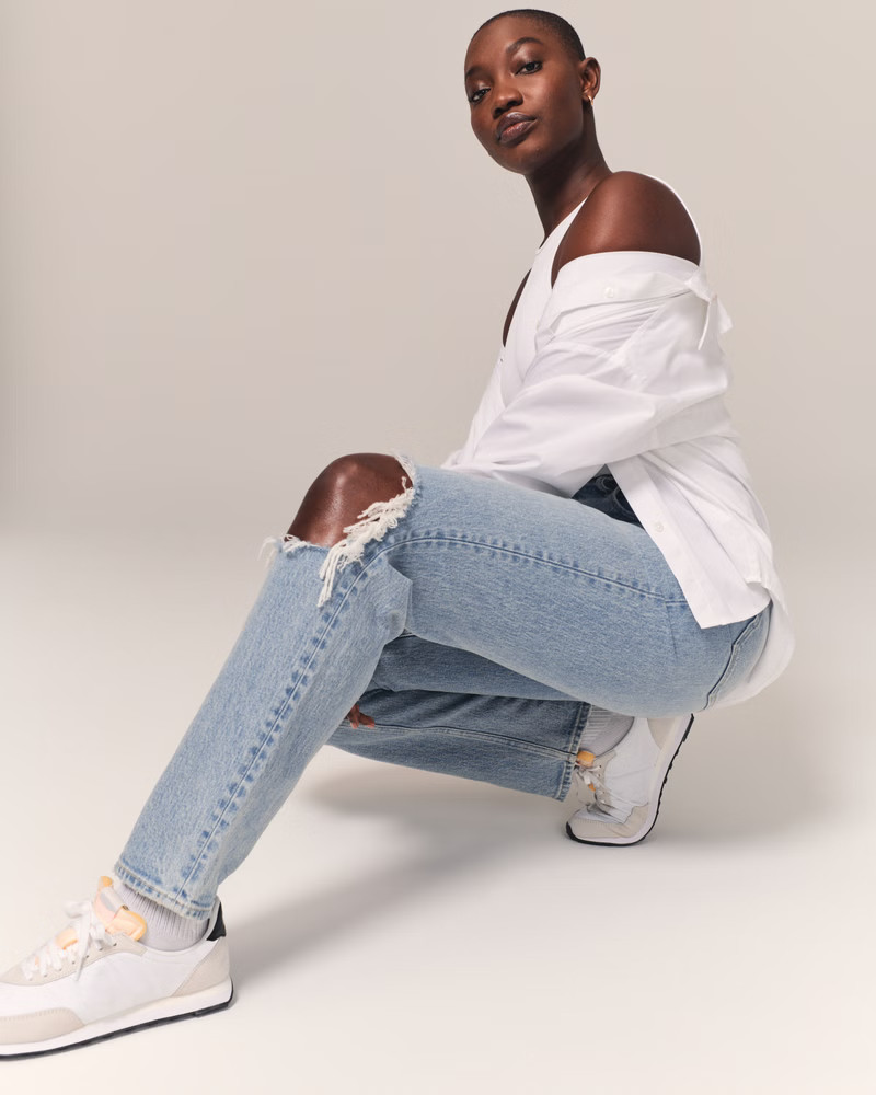 Curve Love 90s Ultra High Rise Straight Jeans | Abercrombie & Fitch (US)
