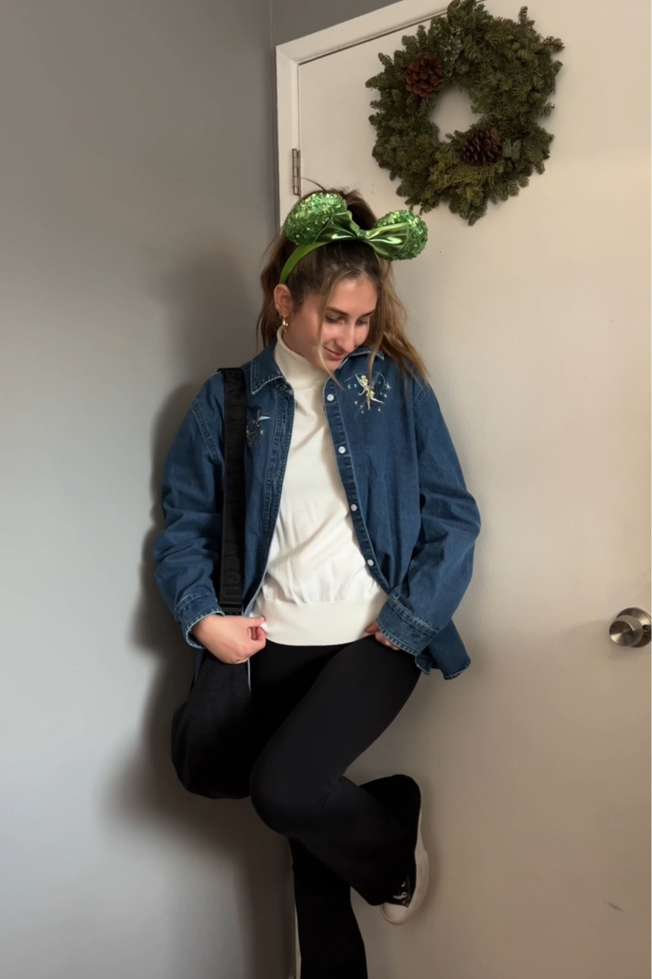 Another fitmas 💚

Ears: Shop Disney
Turtleneck: H&M
Tinkerbell Denim Button Down: Vintage
Flare Leggings: Aerie
Shoes: Converse
Bag: Baggu

Ig: @jkyinthesky & @jillianybarra
TikTok: @jill.ybarra

#disneystyle #disneyoutfit #disneyoutfits #disneyootd #disneyitgirl #thatdisneygirl

#LTKfindsunder50 #LTKstyletip #LTKSeasonal