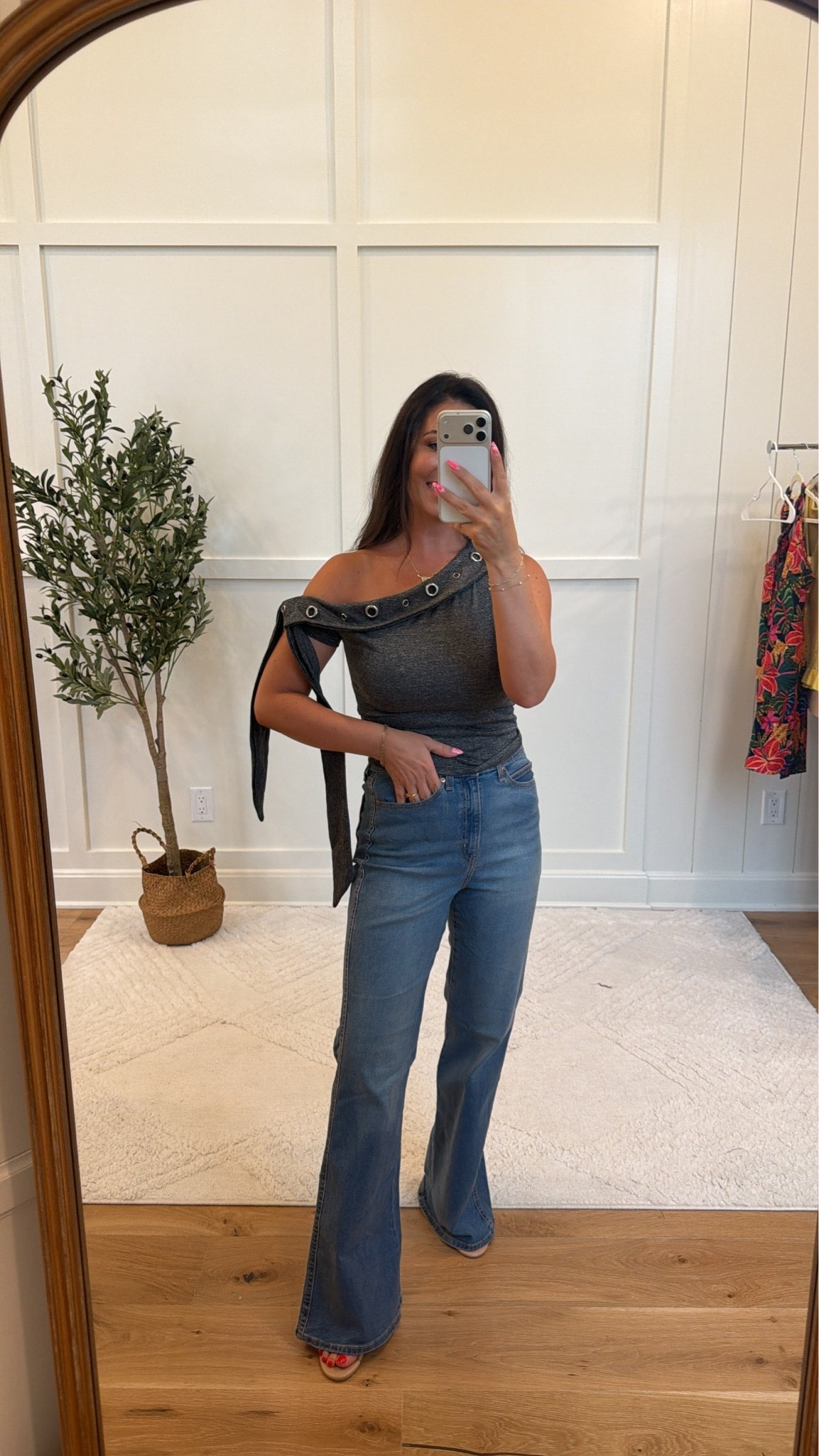 One-Shoulder Top + Flare Jeans
This top is such a statement! 😍 Paired with flattering flare jeans, it's the perfect date night or girls' night outfit that's stylish without trying too hard.
#LTKStyle #DateNightOutfit #FlareJeans #FashionFinds #FallFashion #StyleInspo #OOTD #LTKLooks #ChicStyle #WardrobeGoals

#LTKActive #LTKstorytime #LTKmomlife