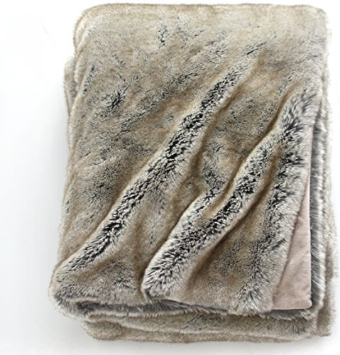 Luxury Faux Fur Oversized Throw Blanket with Plush Velvet Reverse, Fox Lynx or Gray Mink (Timber Wolf) | Amazon (US)